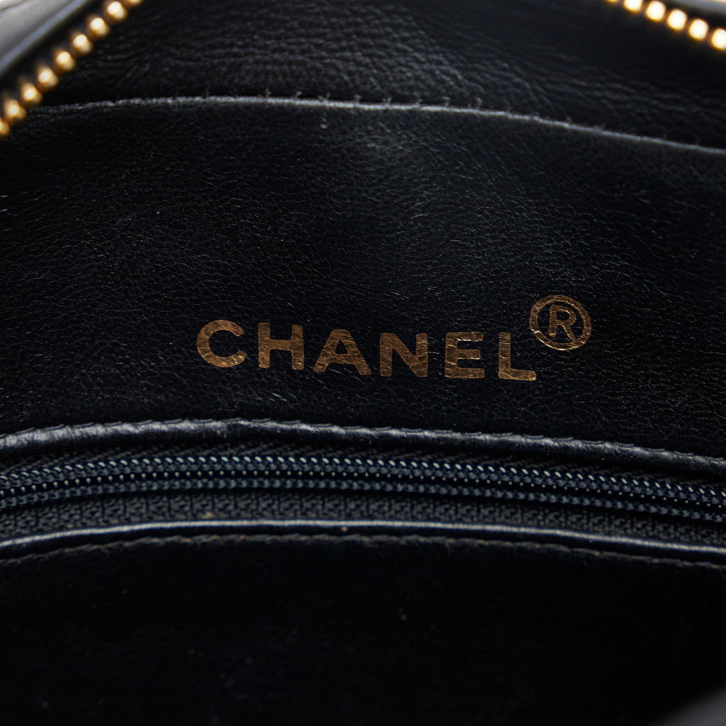 Chanel CC Matelasse Tassel Camera Bag (SHG-Emp6IH)