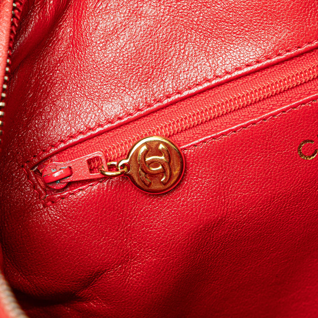 Chanel CC Quilted Caviar Chain Camera Bag