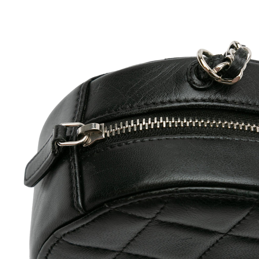 Chanel CC Quilted Lambskin Round Clutch with Chain
