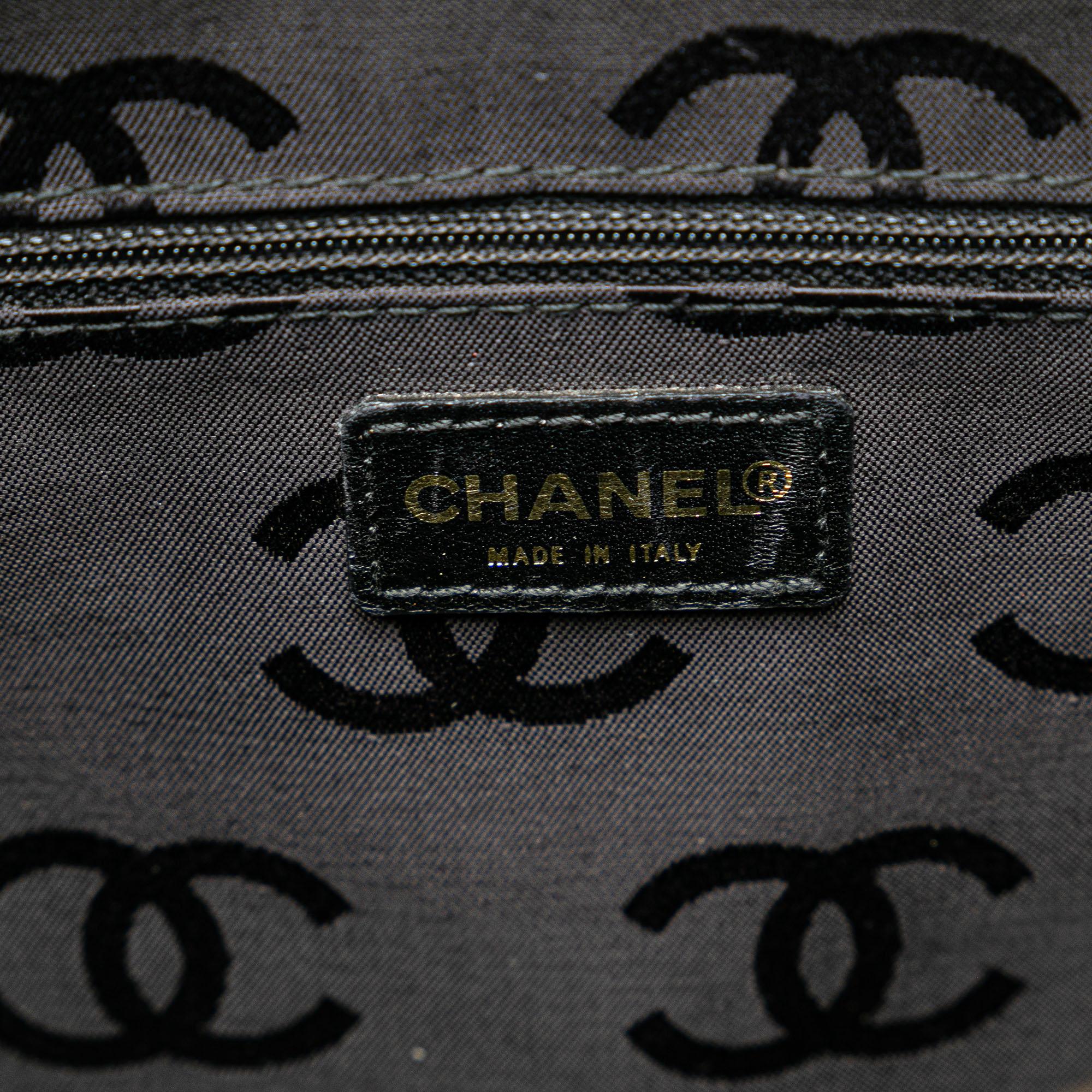 Chanel CC Wild Stitch Lambskin Handbag (SHG-SgvNml)