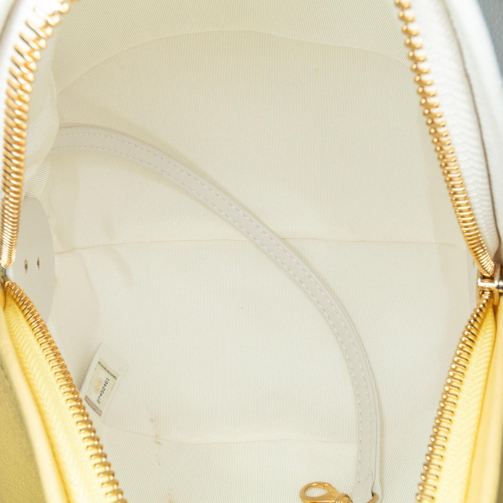 Chanel Calfskin Coco Beach Ball Bag (SHG-OiUAww)