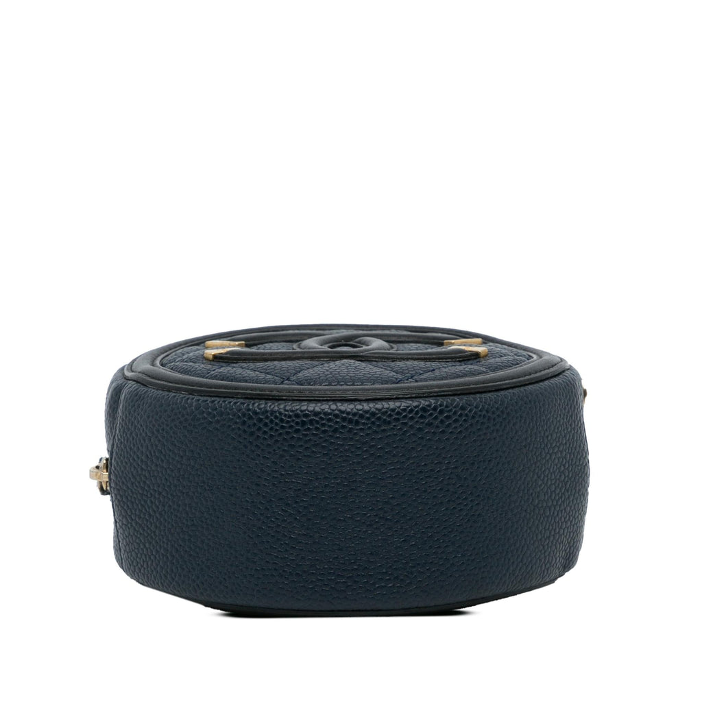 Chanel Caviar CC Filigree Round Crossbody Bag (SHG-f1Lbtg)