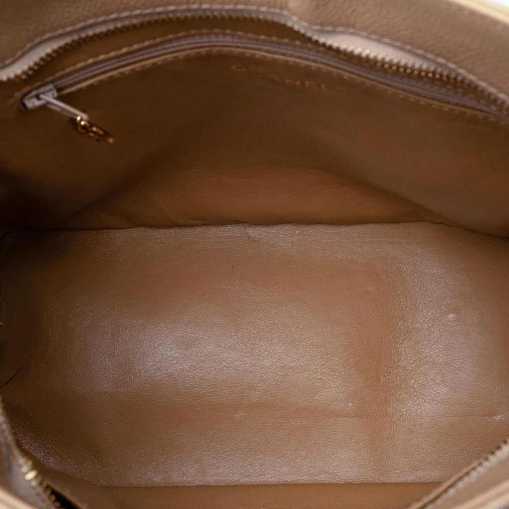 Chanel Caviar Medallion Tote (SHG-KPnZ58)