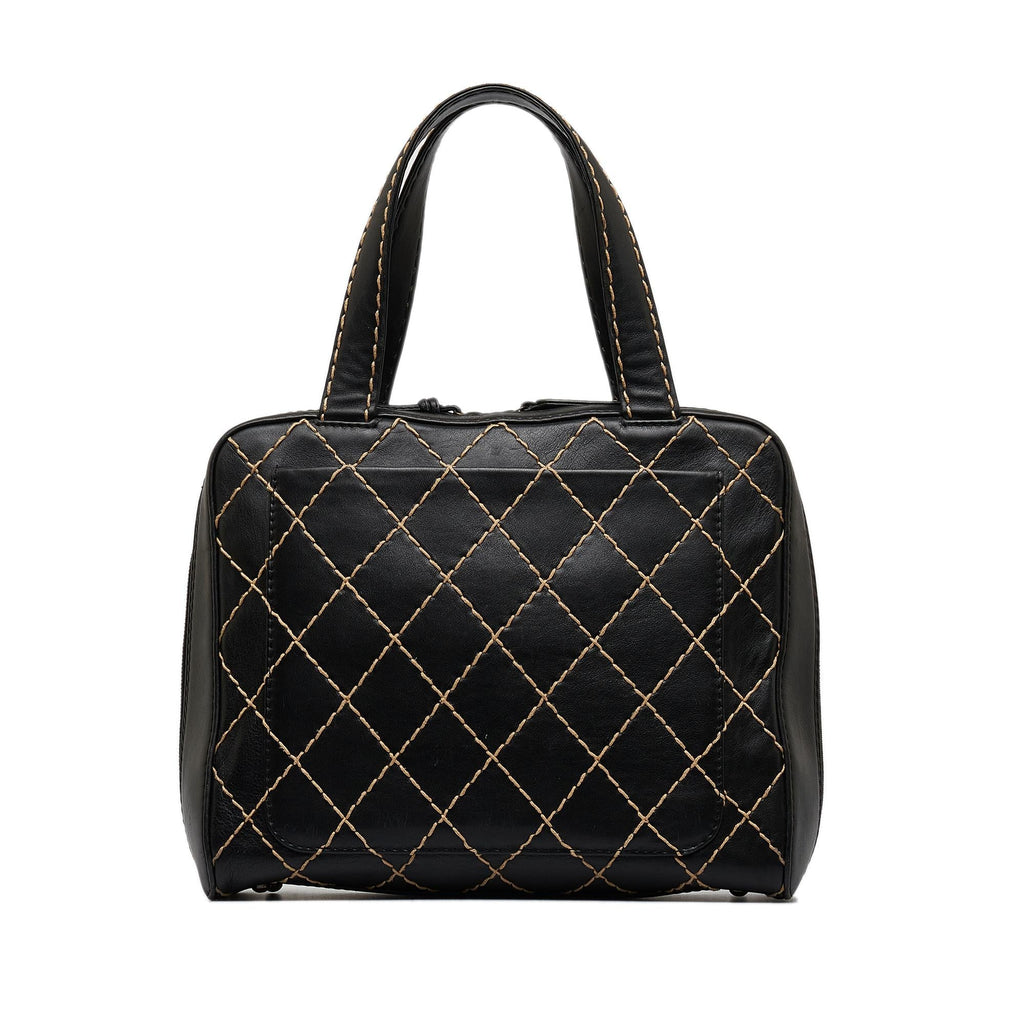 Chanel Cc Wild Stitch Handbag (SHG-fSzRiQ)