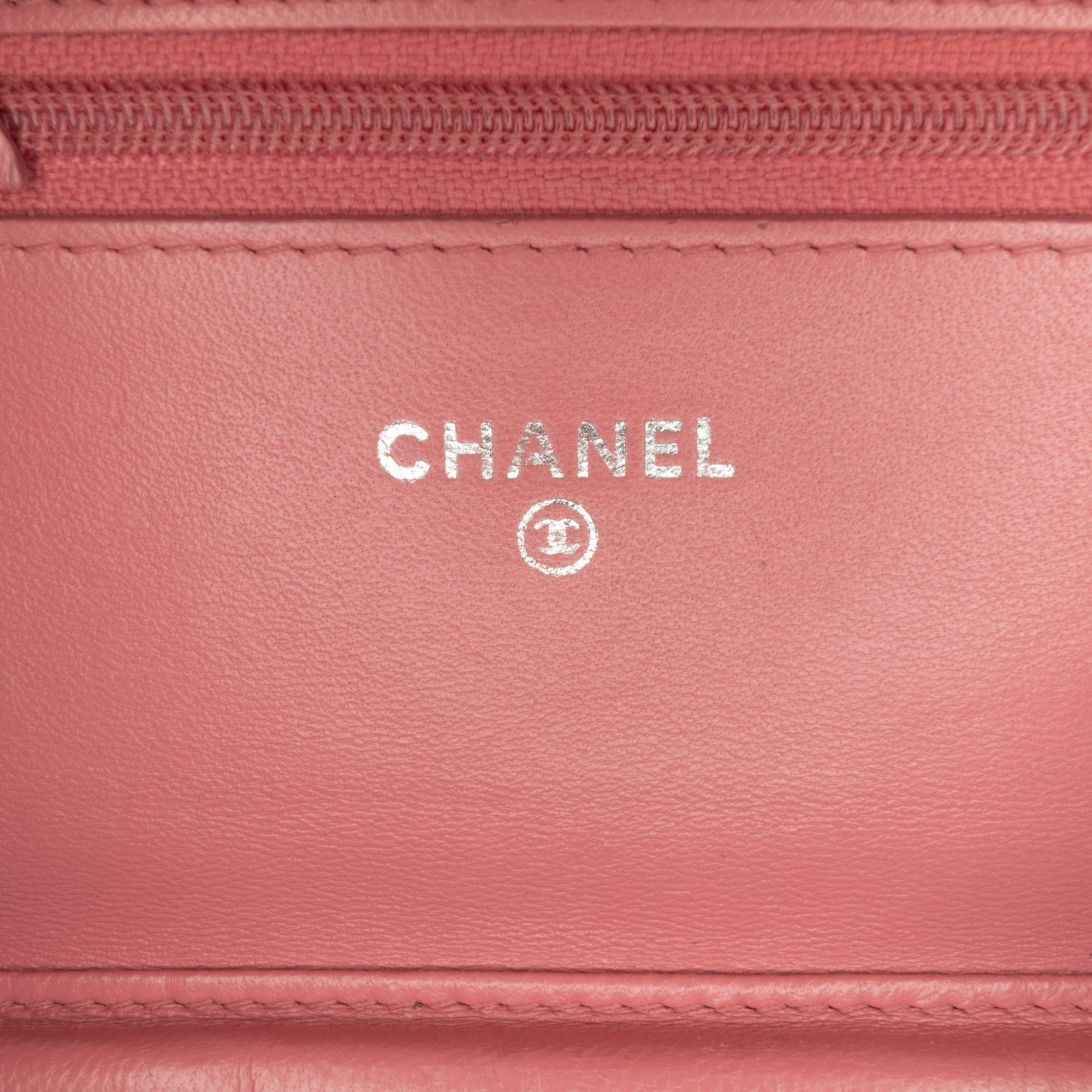 Chanel Classic Lambskin Wallet on Chain (SHG-3Welw5)