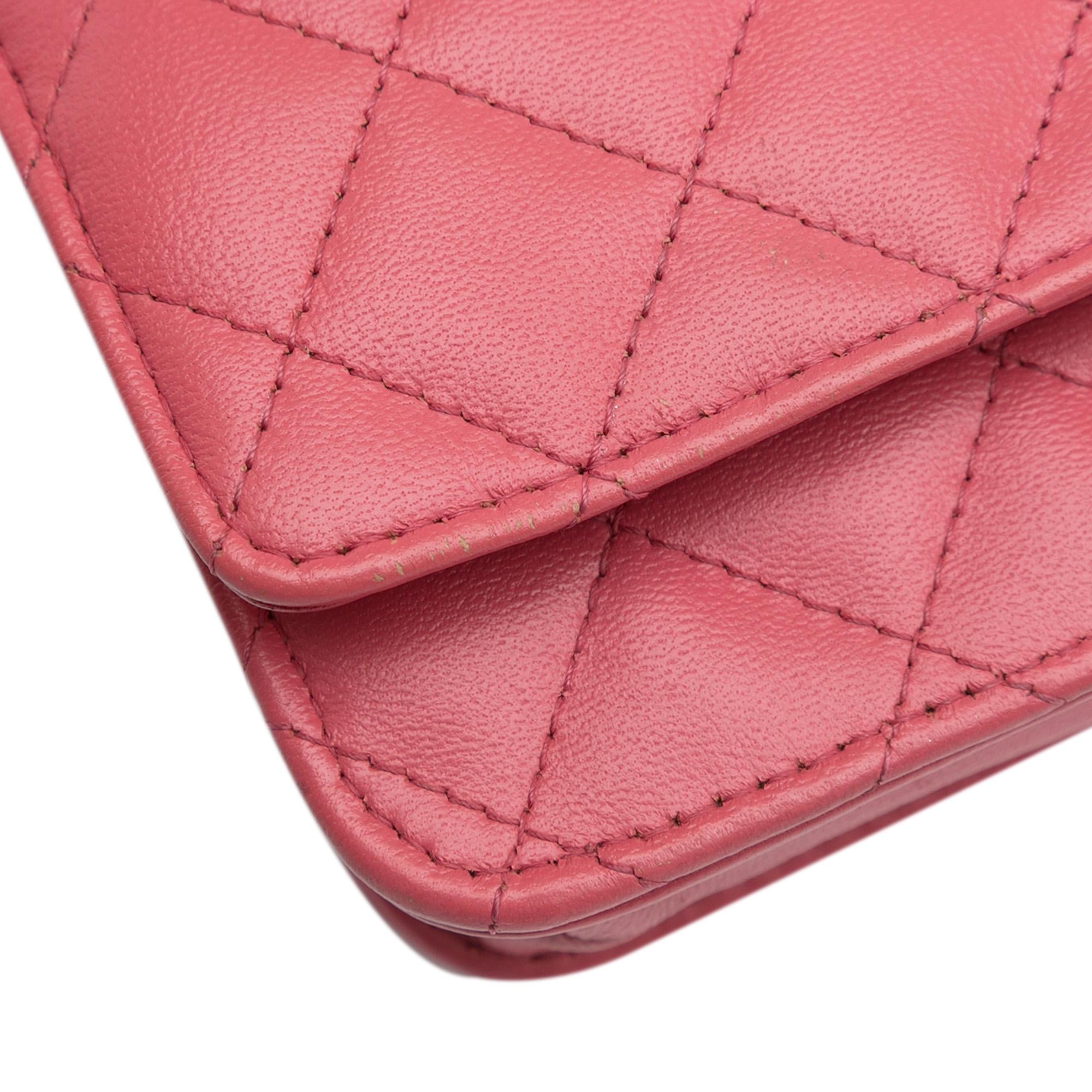 Chanel Classic Lambskin Wallet on Chain (SHG-3Welw5)