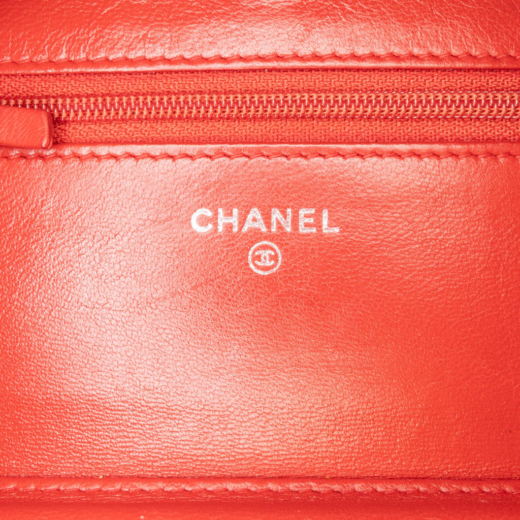 Chanel Classic Lambskin Wallet on Chain (SHG-3xoqhY)