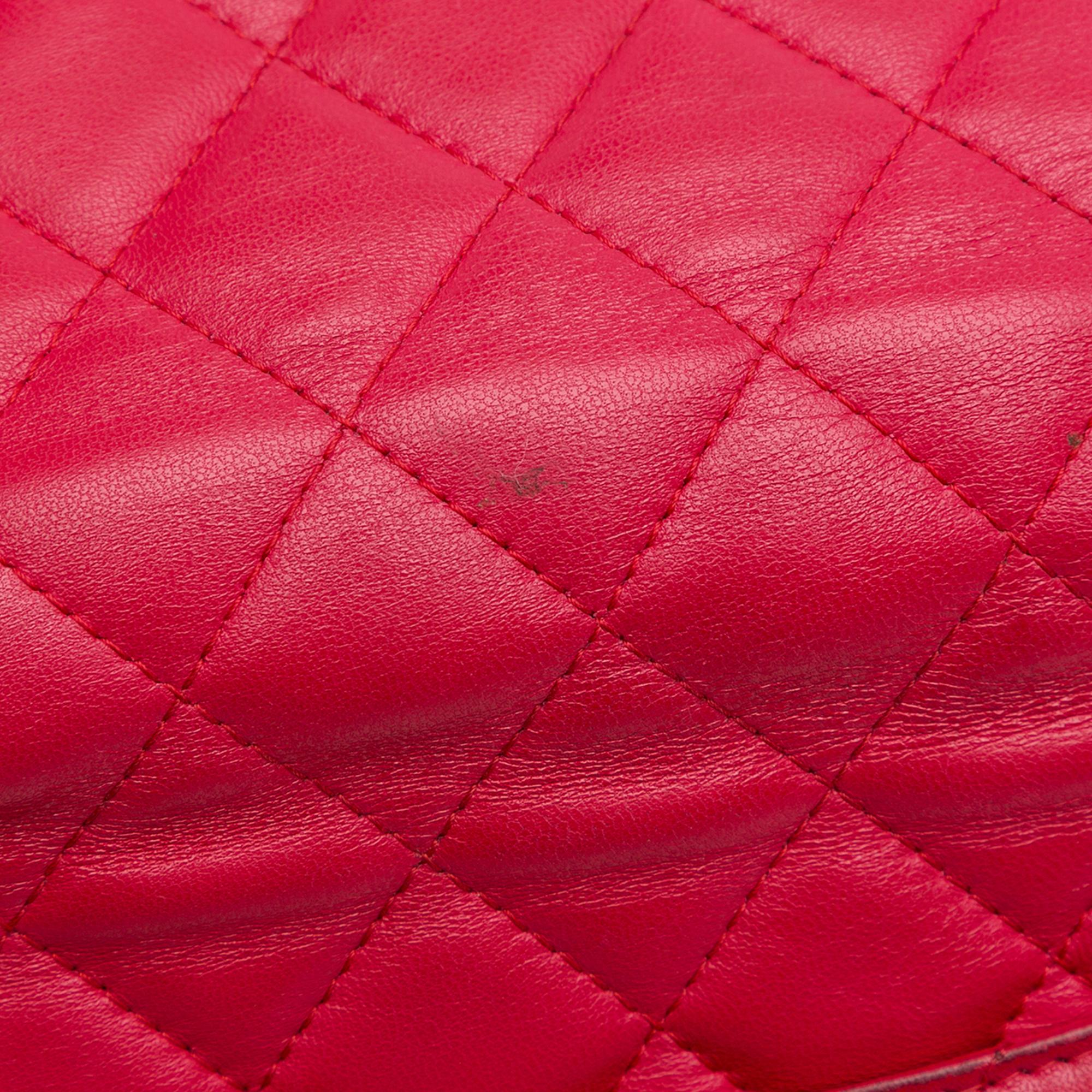 Chanel Classic Lambskin Wallet on Chain (SHG-mYutfq)