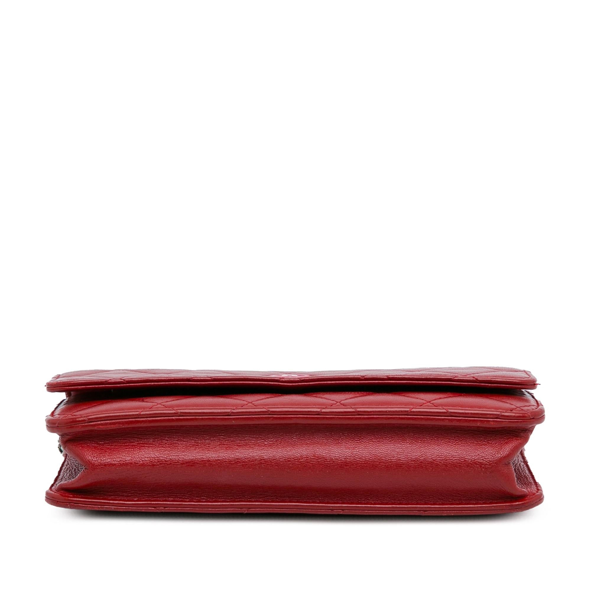 Chanel Classic Lambskin Wallet on Chain