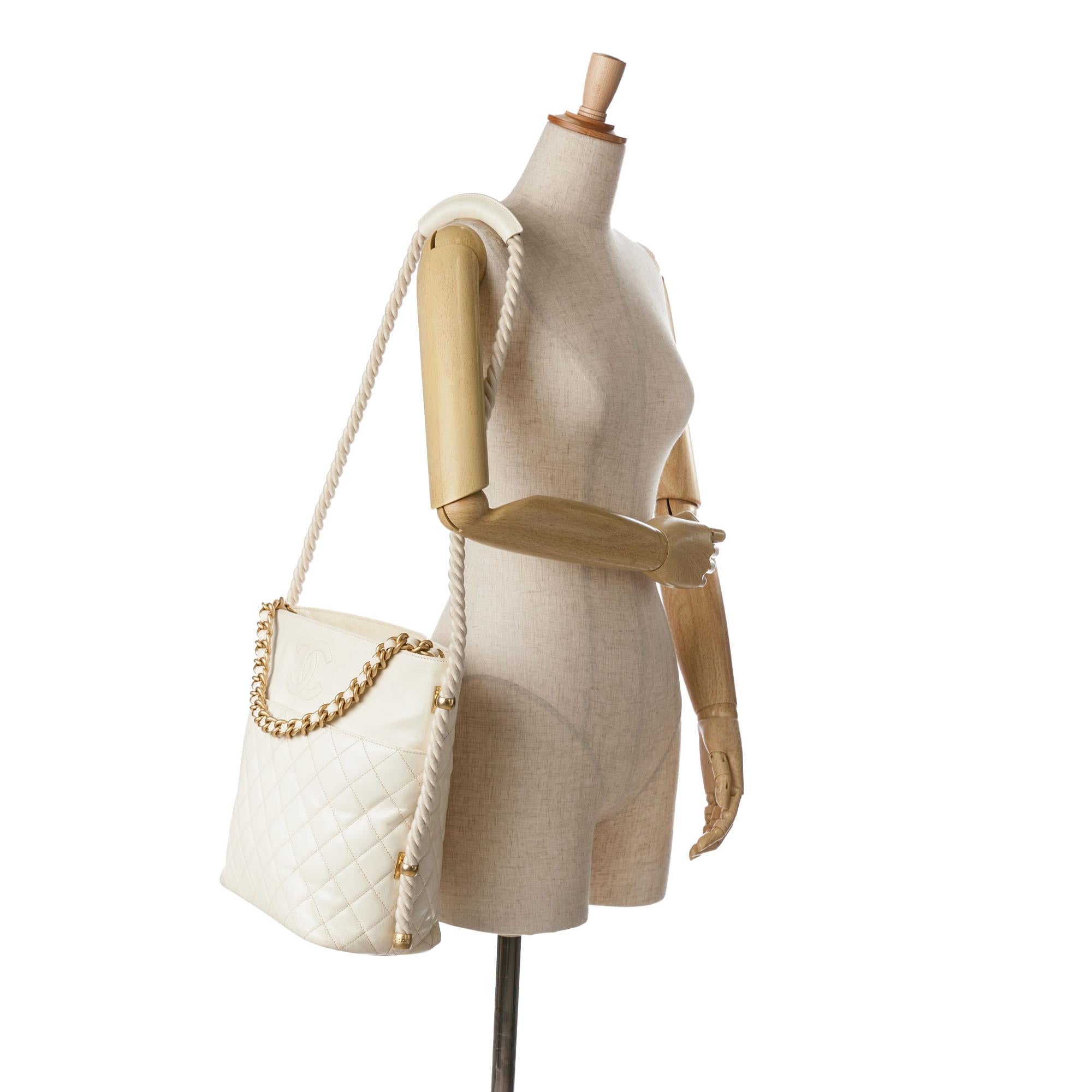 Chanel Crumpled Calfskin En Vogue Rope Satchel (SHG-YiQ0Ms)