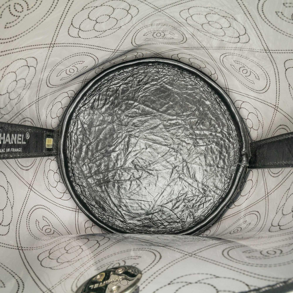 Chanel Crumpled Calfskin PVC Camellia Bucket (SHG-MQacNp)