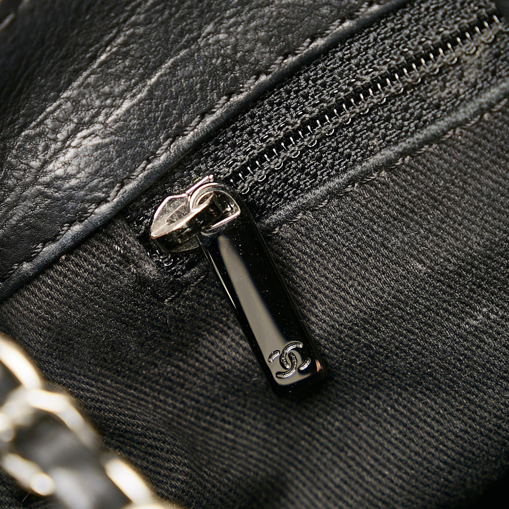 Chanel Diamond Stitch Accordion Flap (SHG-B6Y3QK)