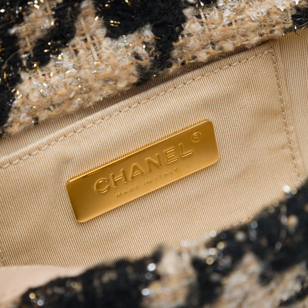 Chanel Houndstooth Tweed 19 Belt Bag