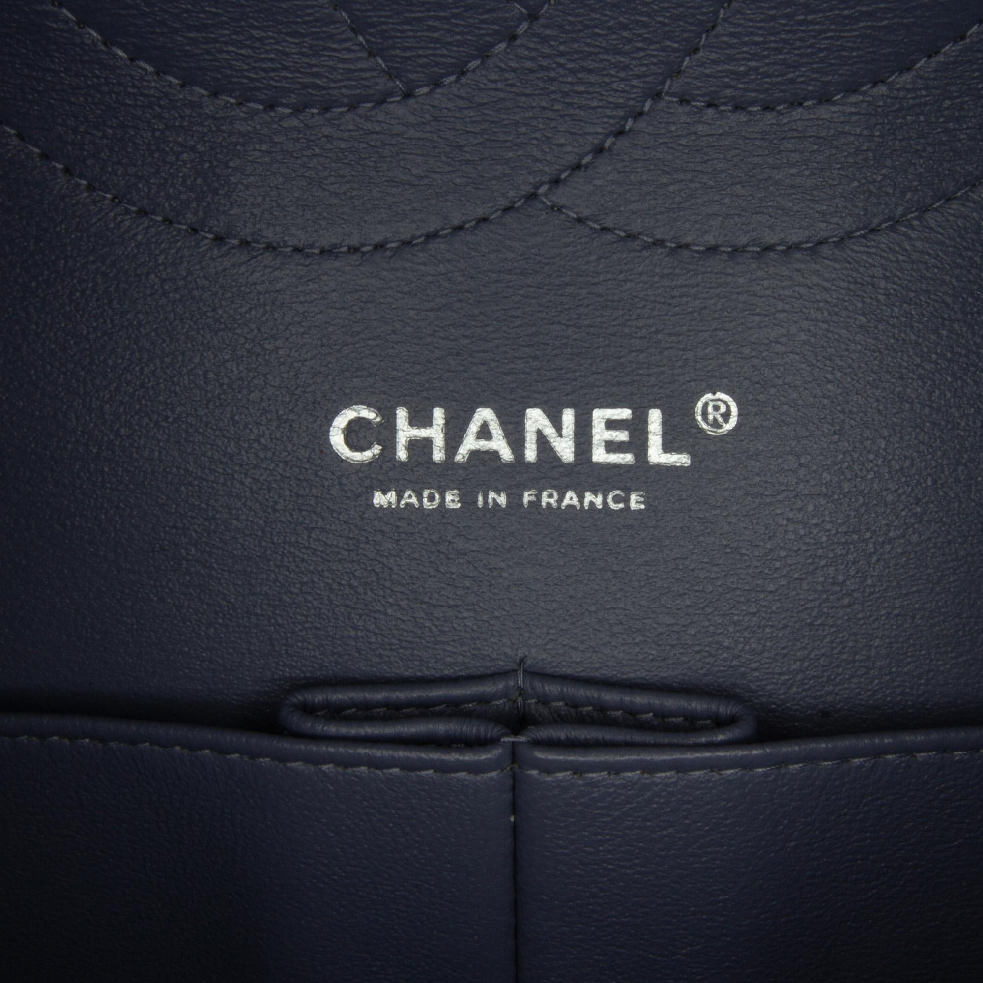 Chanel Jumbo Classic Lambskin Double Flap (SHG-YF7bft)