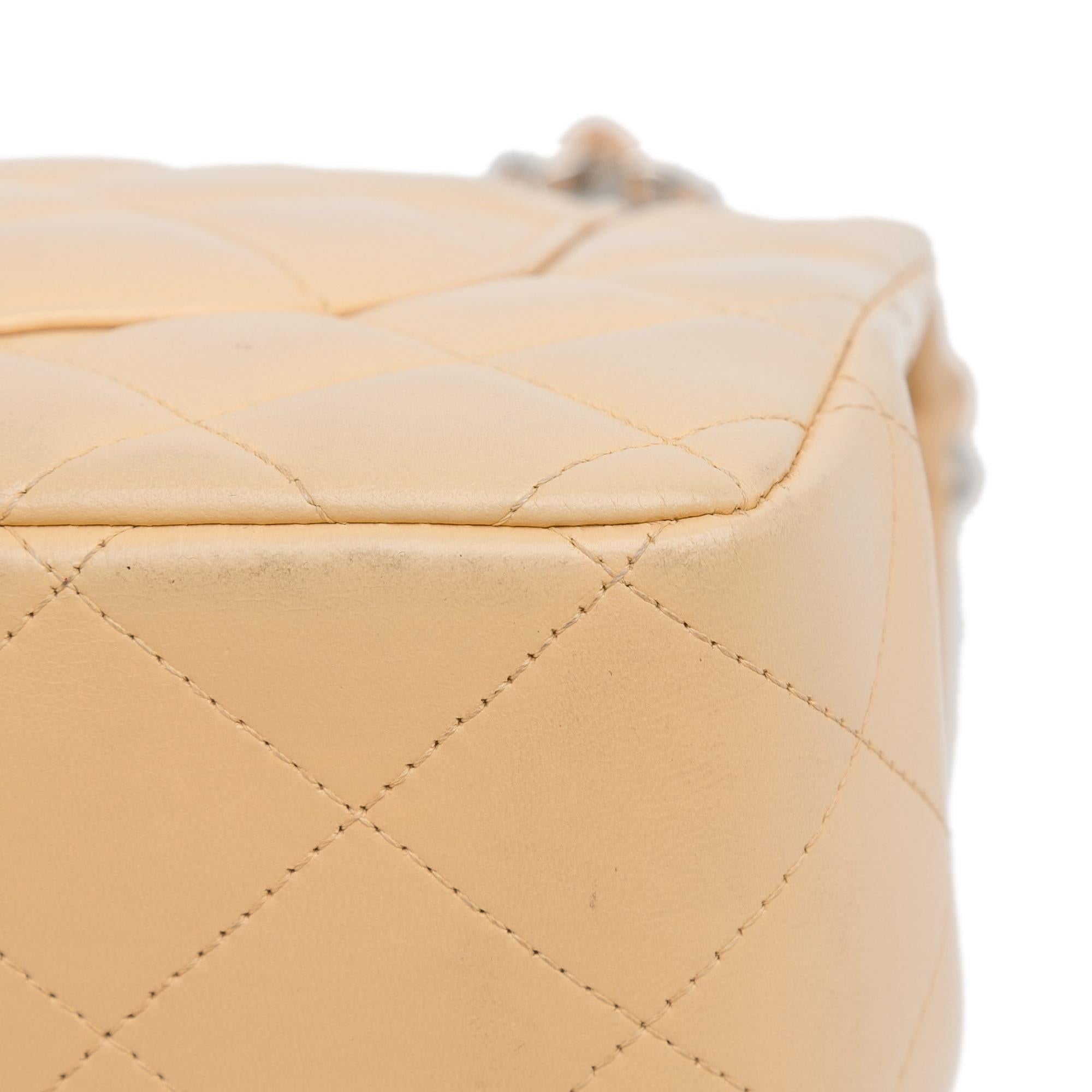 Chanel Jumbo Classic Lambskin Double Flap (SHG-DmoPIa)
