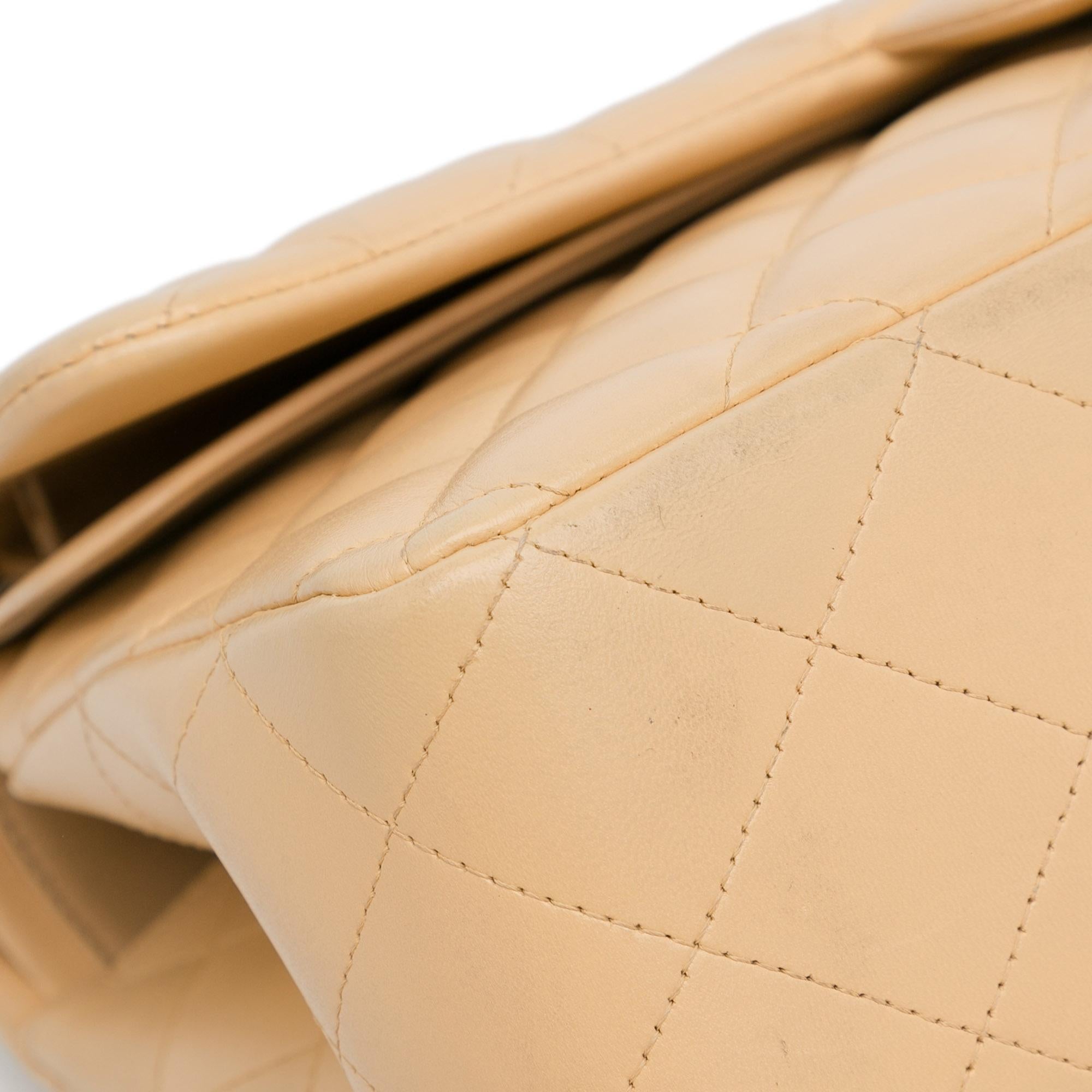 Chanel Jumbo Classic Lambskin Double Flap (SHG-DmoPIa)
