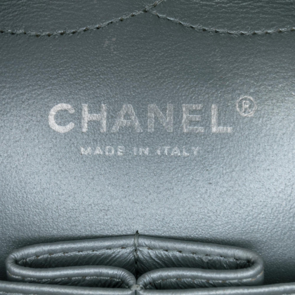 Chanel Jumbo Classic Lambskin Double Flap (SHG-9Vm2sZ)