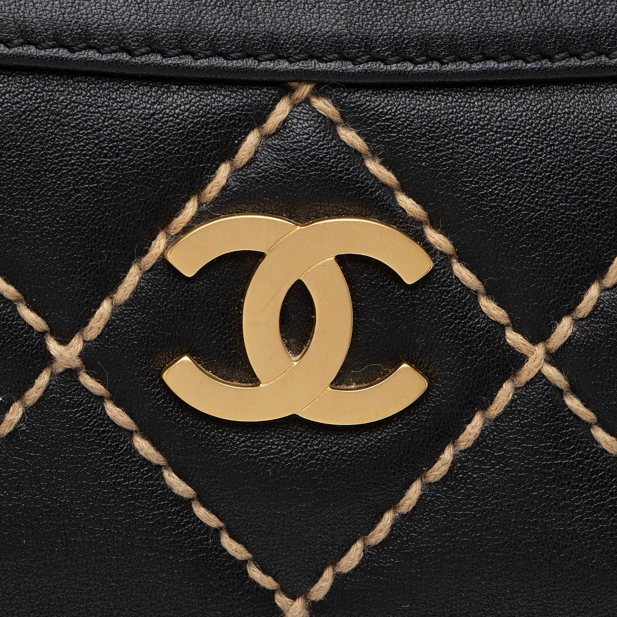 Chanel Lambskin Surpique Large Shoulder Bag (SHF-T8EzC0)