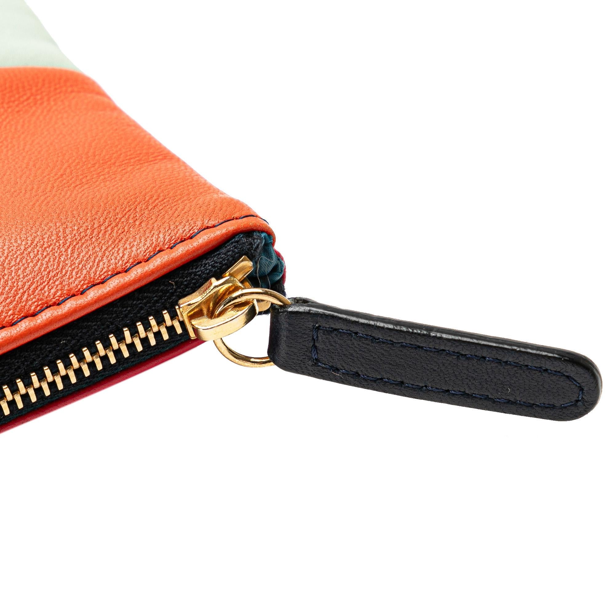 Chanel Large Lambskin Colorblock Patchwork O Case (SHG-sUlH9O)
