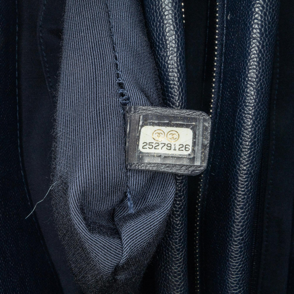Chanel Large Quilted Caviar Urban Companion Tote (SHG-AColdS)