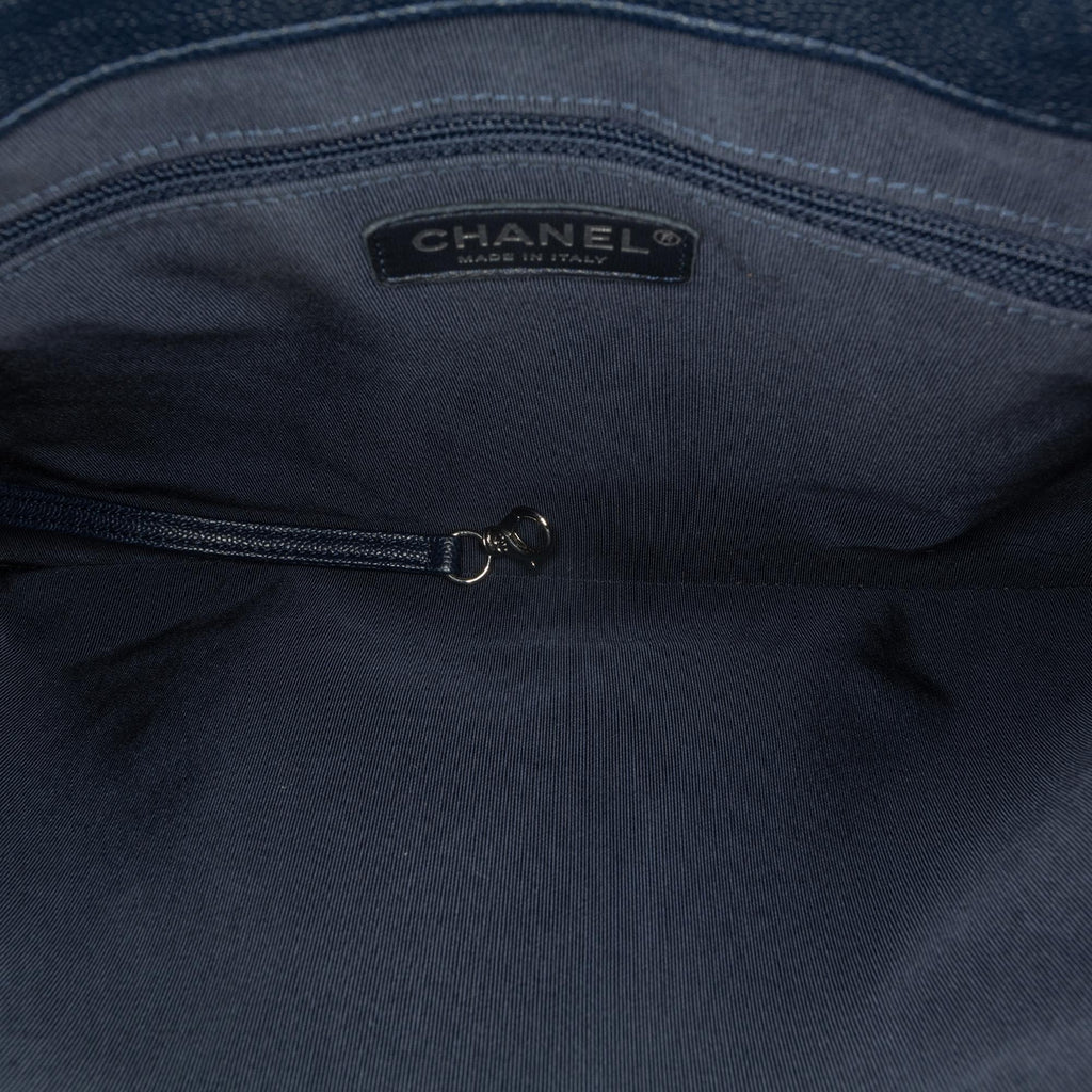 Chanel Large Quilted Caviar Urban Companion Tote (SHG-AColdS)