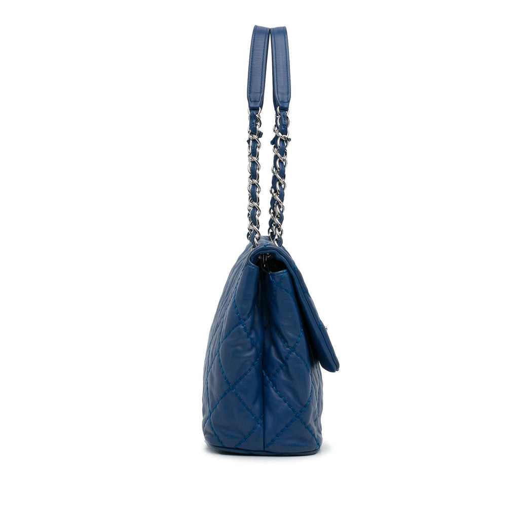 Chanel Love Me Tender Flap Bag (SHG-goElEm)