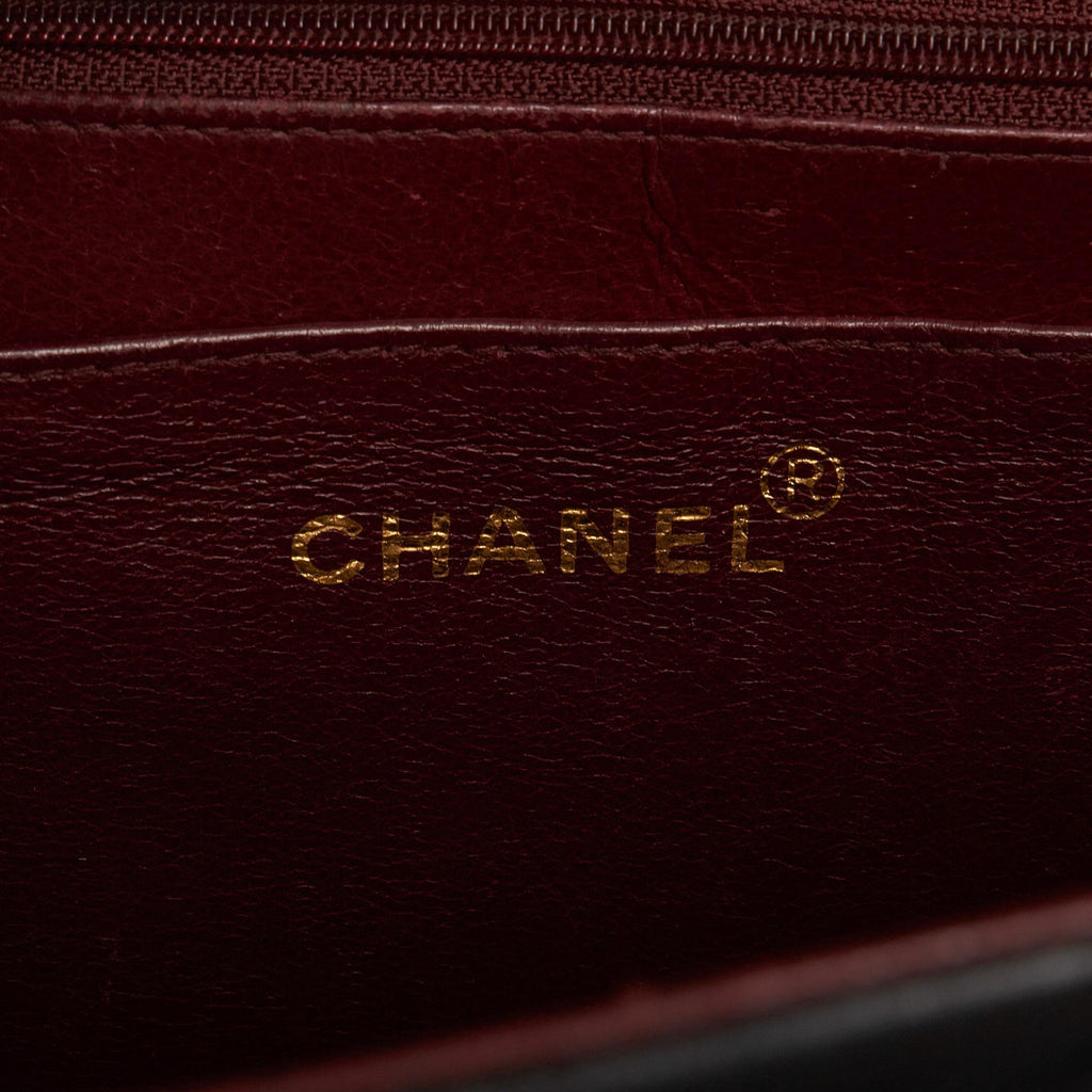 Chanel Maxi XL Lambskin Single Flap (SHG-tOpnx7)