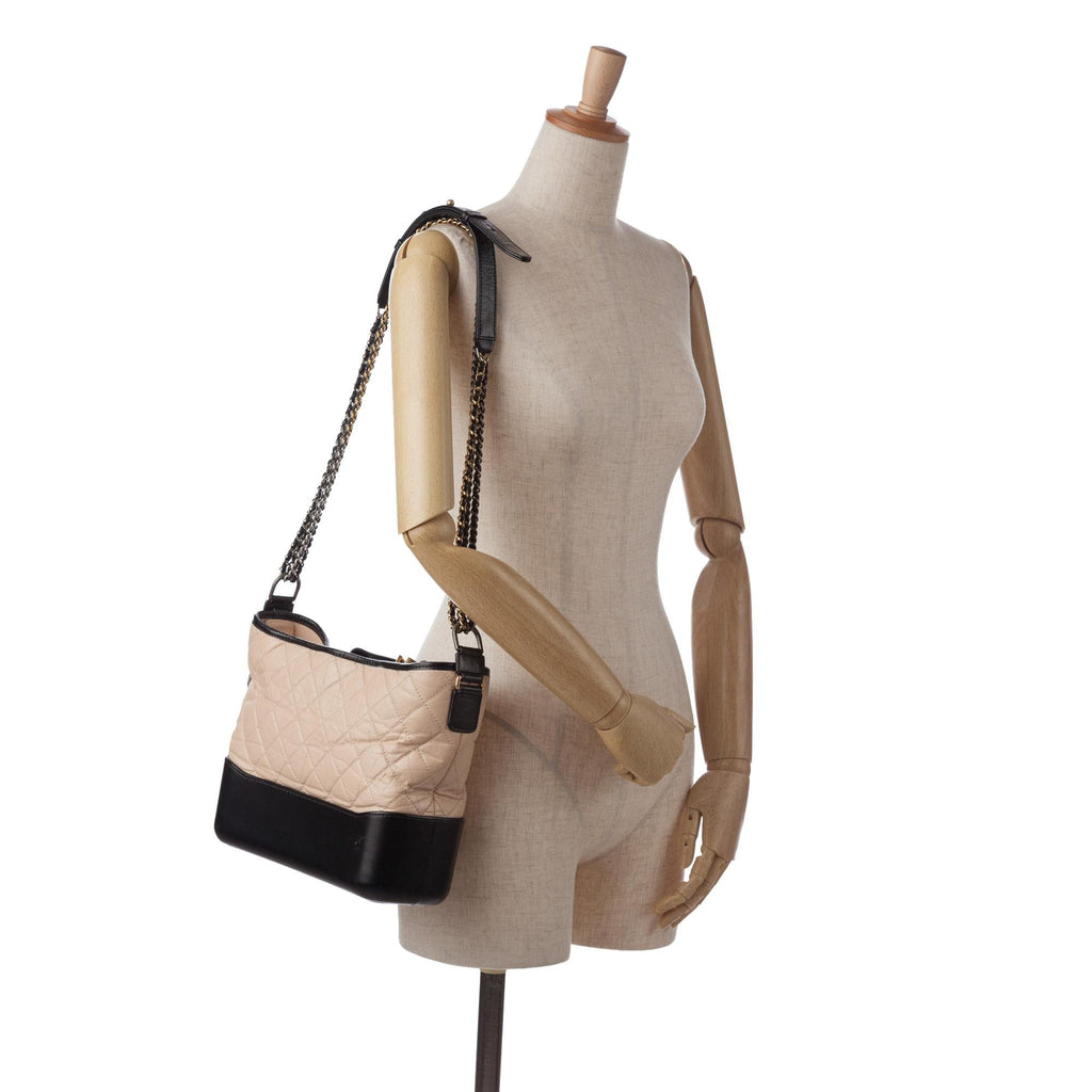 Chanel Medium Bicolor Lambskin Gabrielle Crossbody (SHG-0gL4yr)