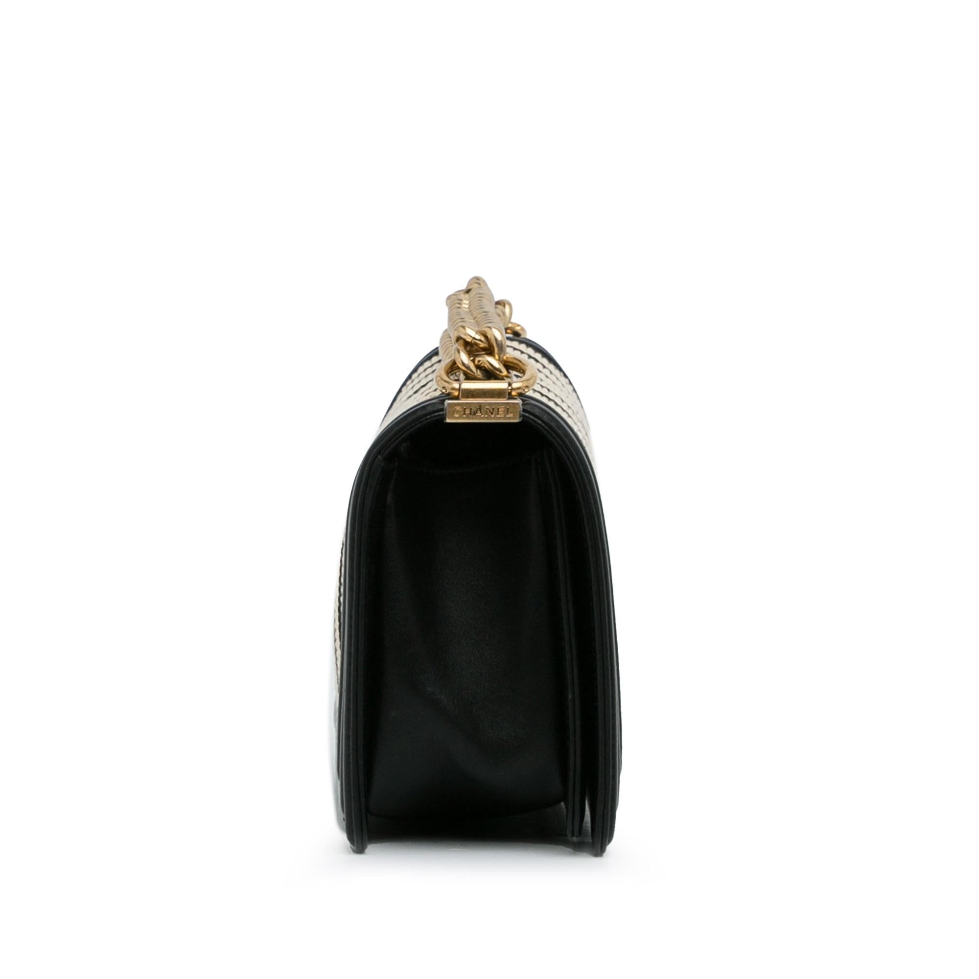 Chanel Medium Braided Chevron Le Boy (SHG-Qo0SYS)