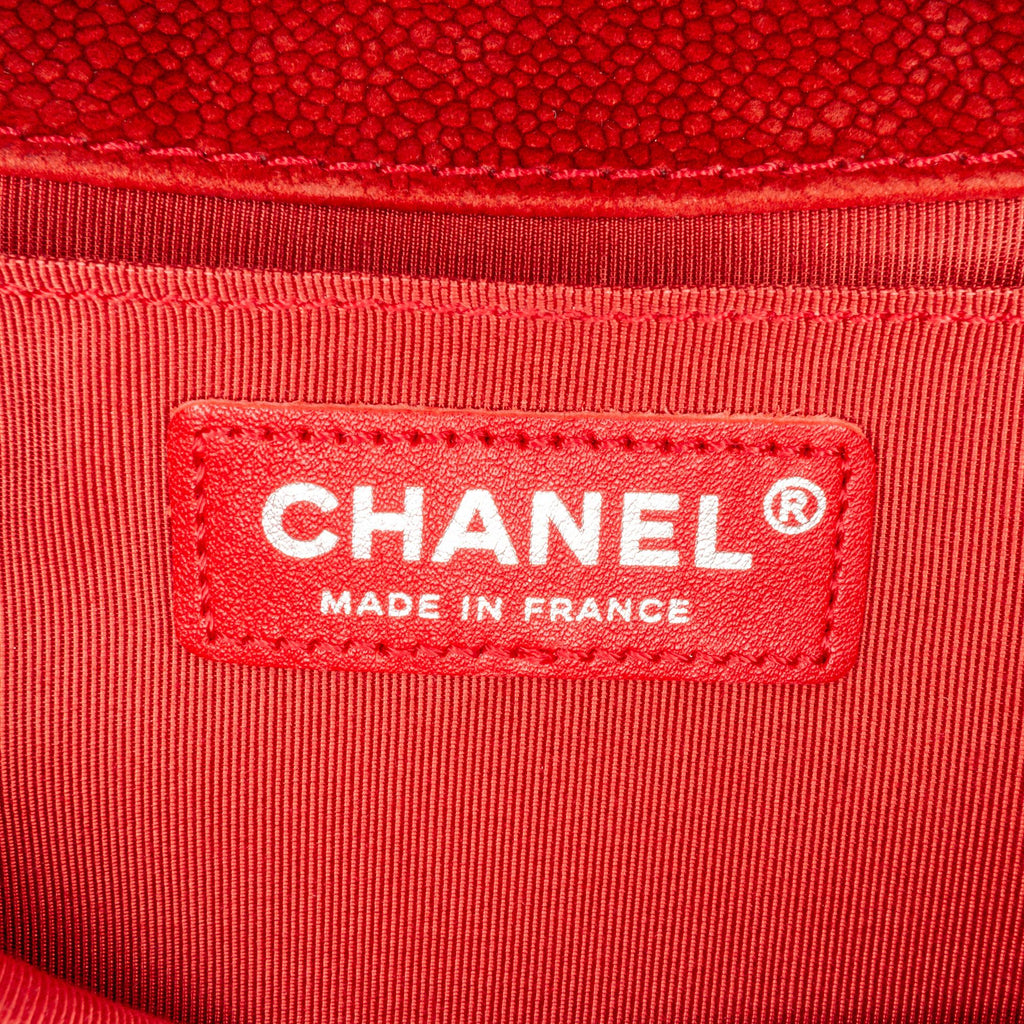 Chanel Medium Caviar Boy Flap Bag (SHG-vTrVA6)