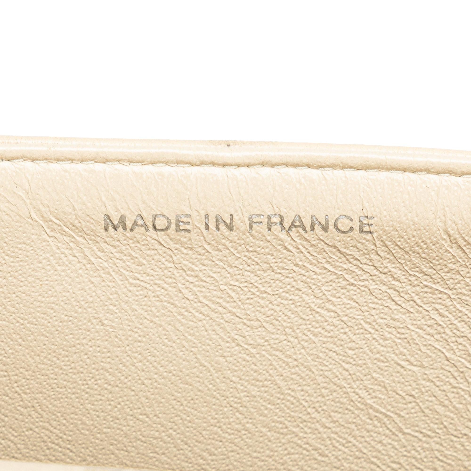 Chanel Medium Classic Lambskin Double Flap (SHG-co68b9)