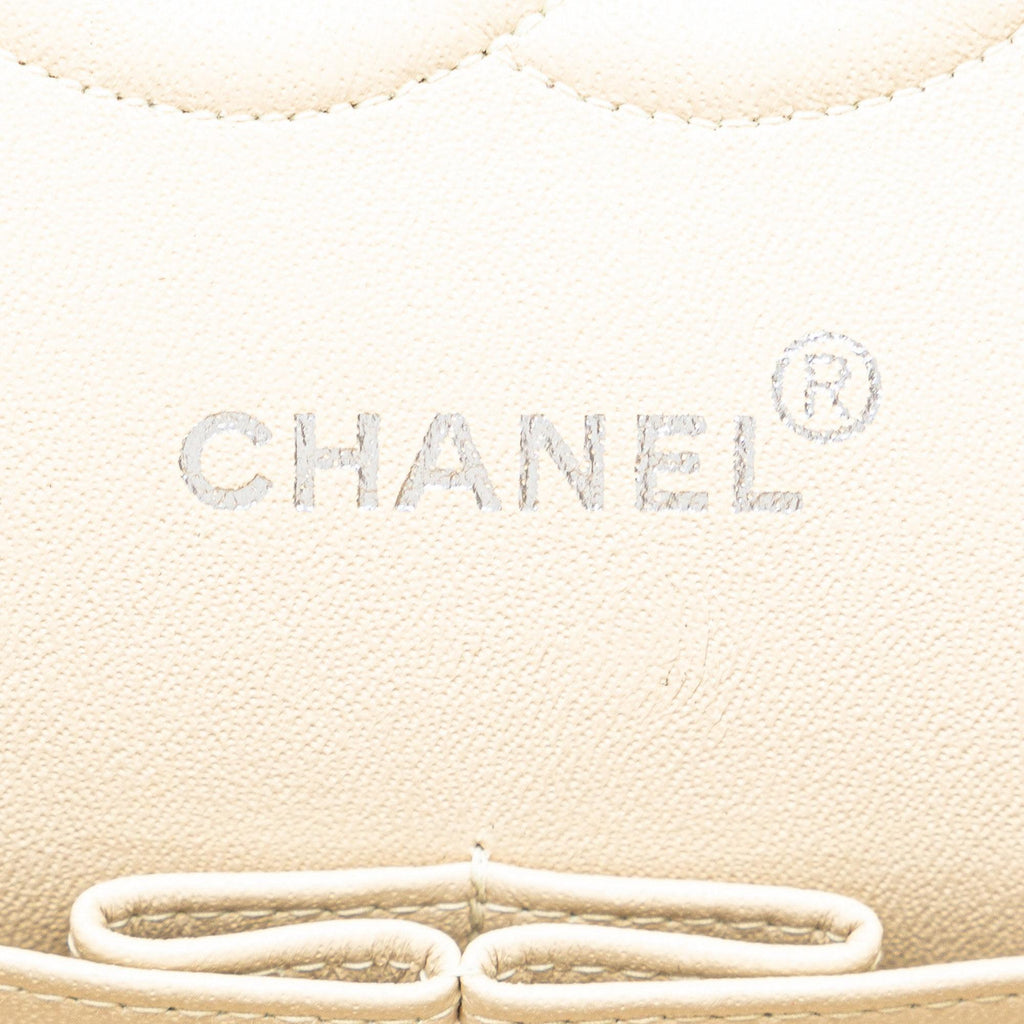 Chanel Medium Classic Lambskin Double Flap (SHG-U2UDWC)