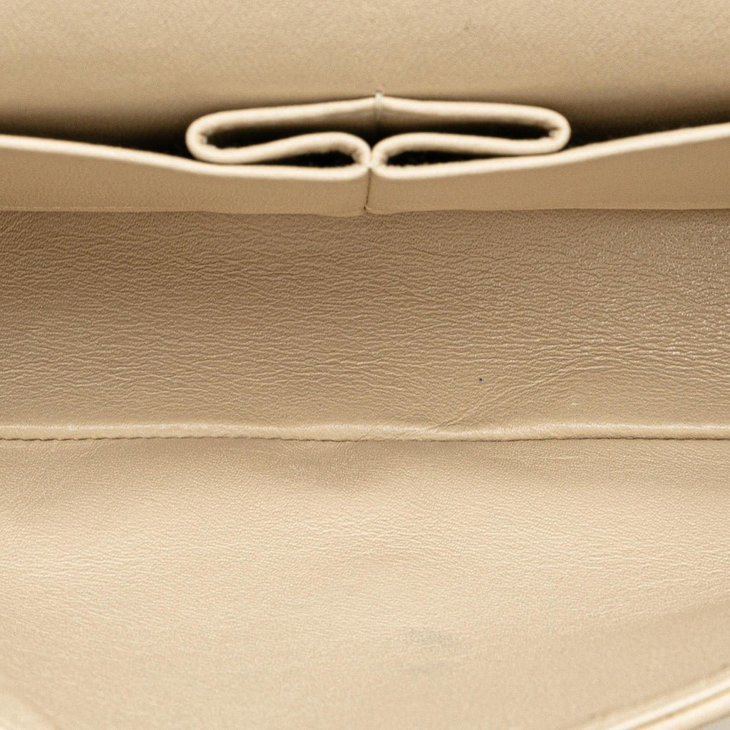 Chanel Medium Classic Lambskin Double Flap (SHG-U2UDWC)