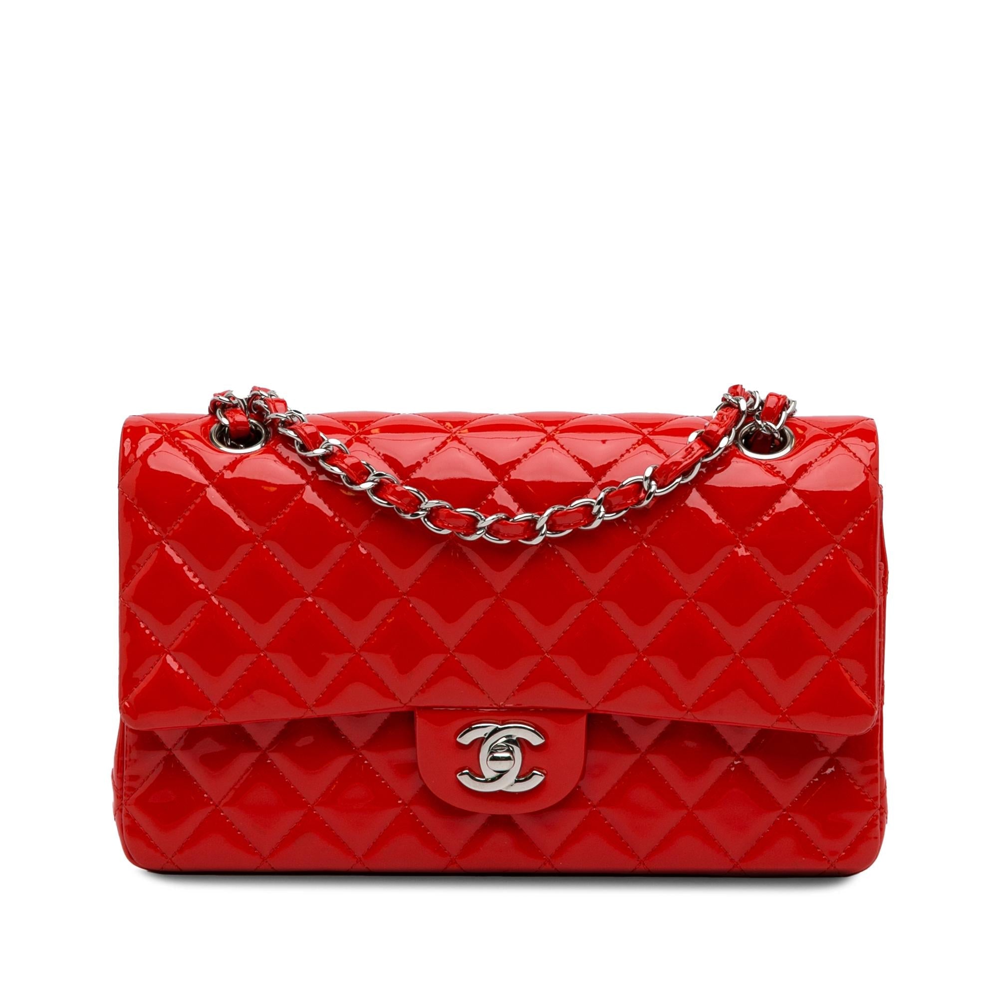 Chanel Medium Classic Patent Double Flap (SHG-TWeE6p)