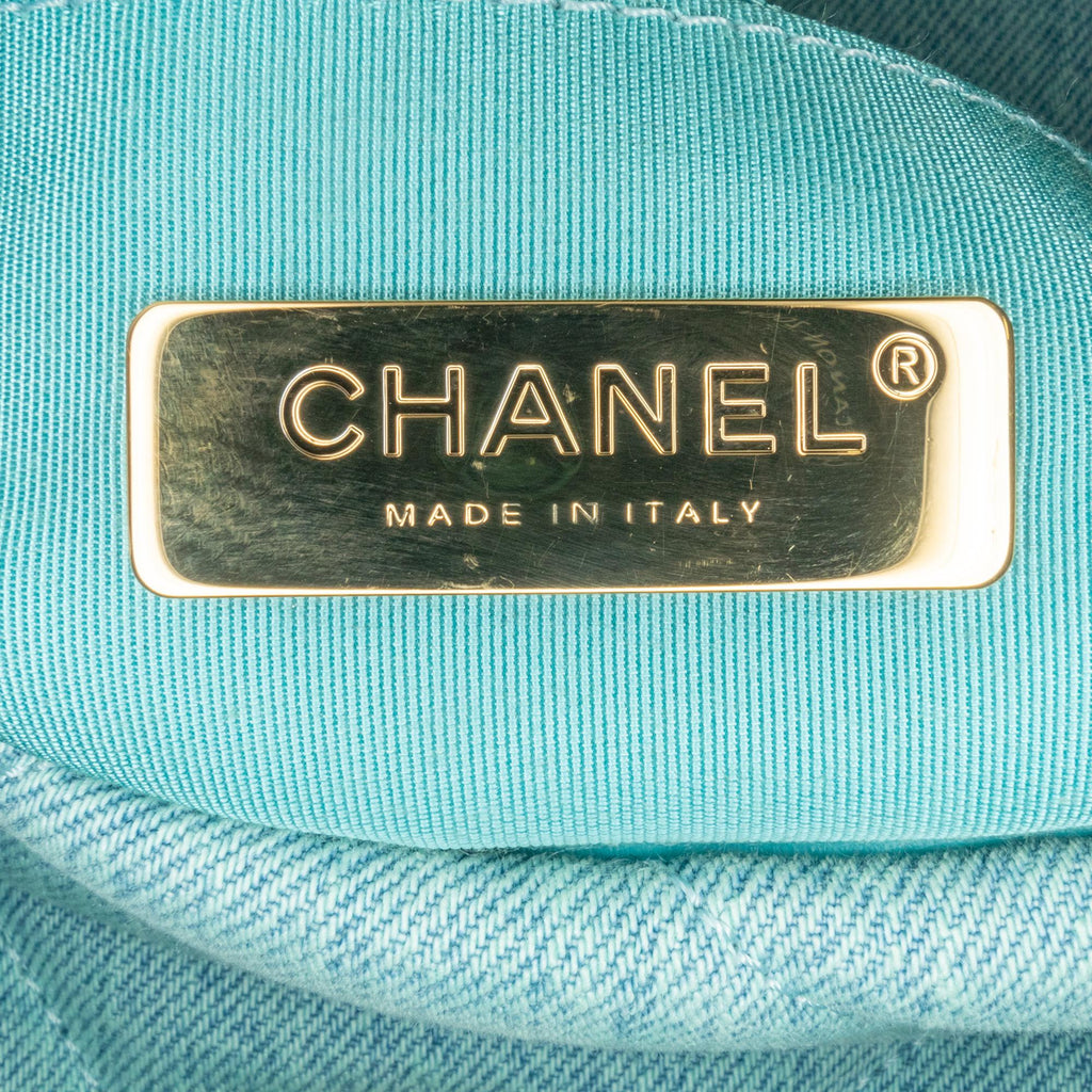 Chanel Medium Denim 19 Flap Bag (SHG-eoEooV)