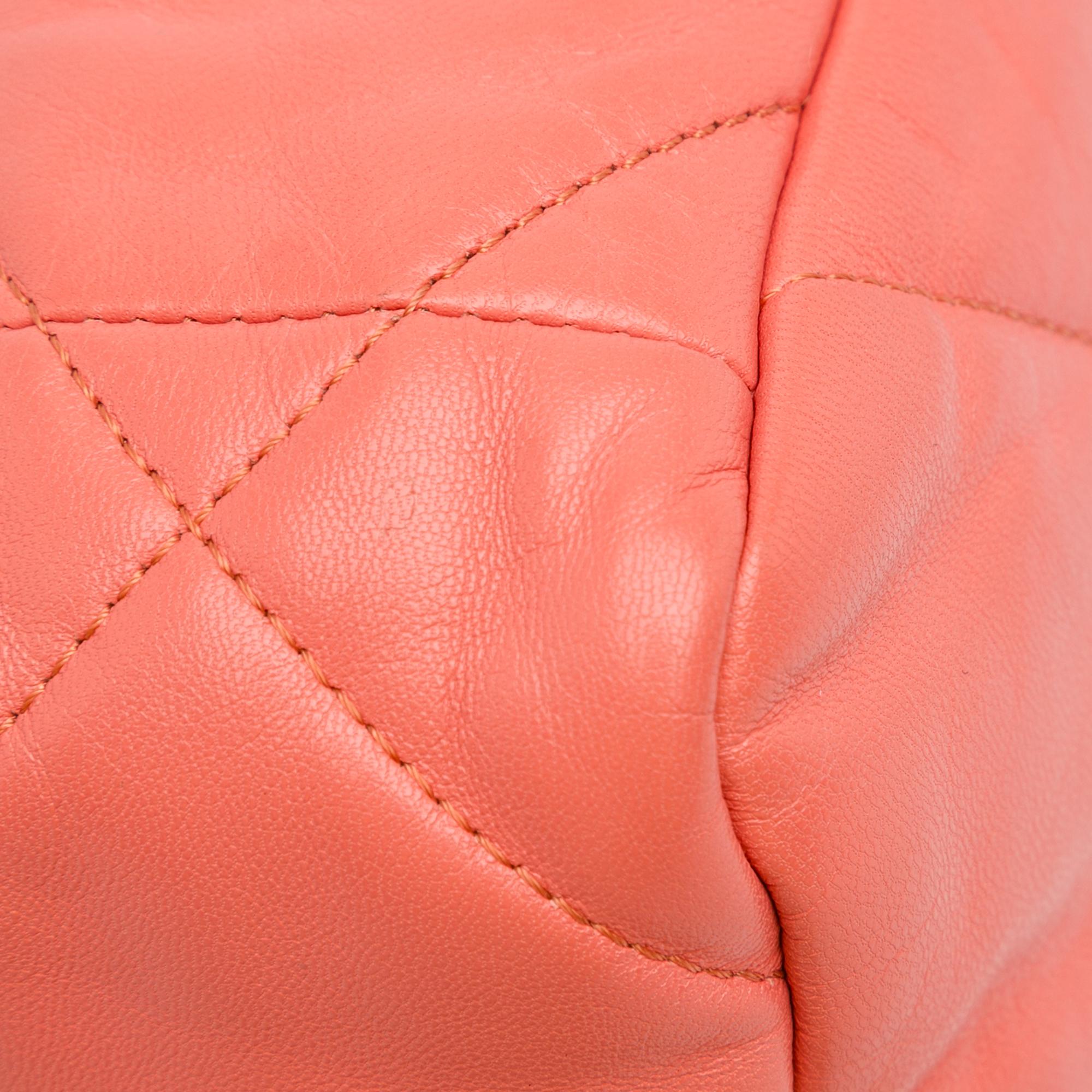 Chanel Medium Lambskin 19 Flap (SHG-WzCxqm)