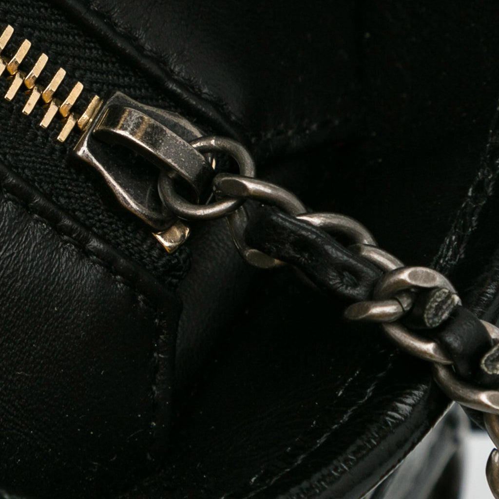 Chanel Medium Lambskin Gabrielle Crossbody (SHG-D85tG6)