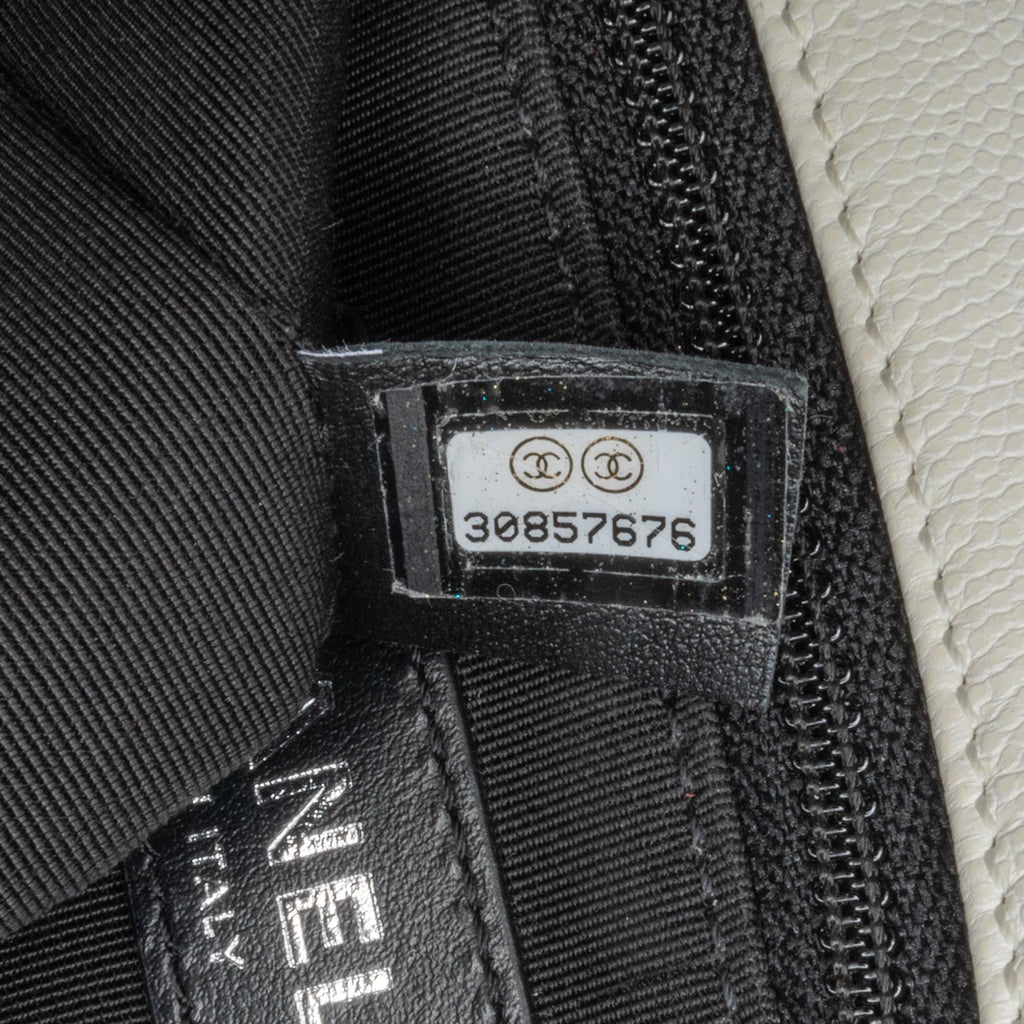 Chanel Medium Quilted Caviar My Everything Flap (SHG-4yHp4i)