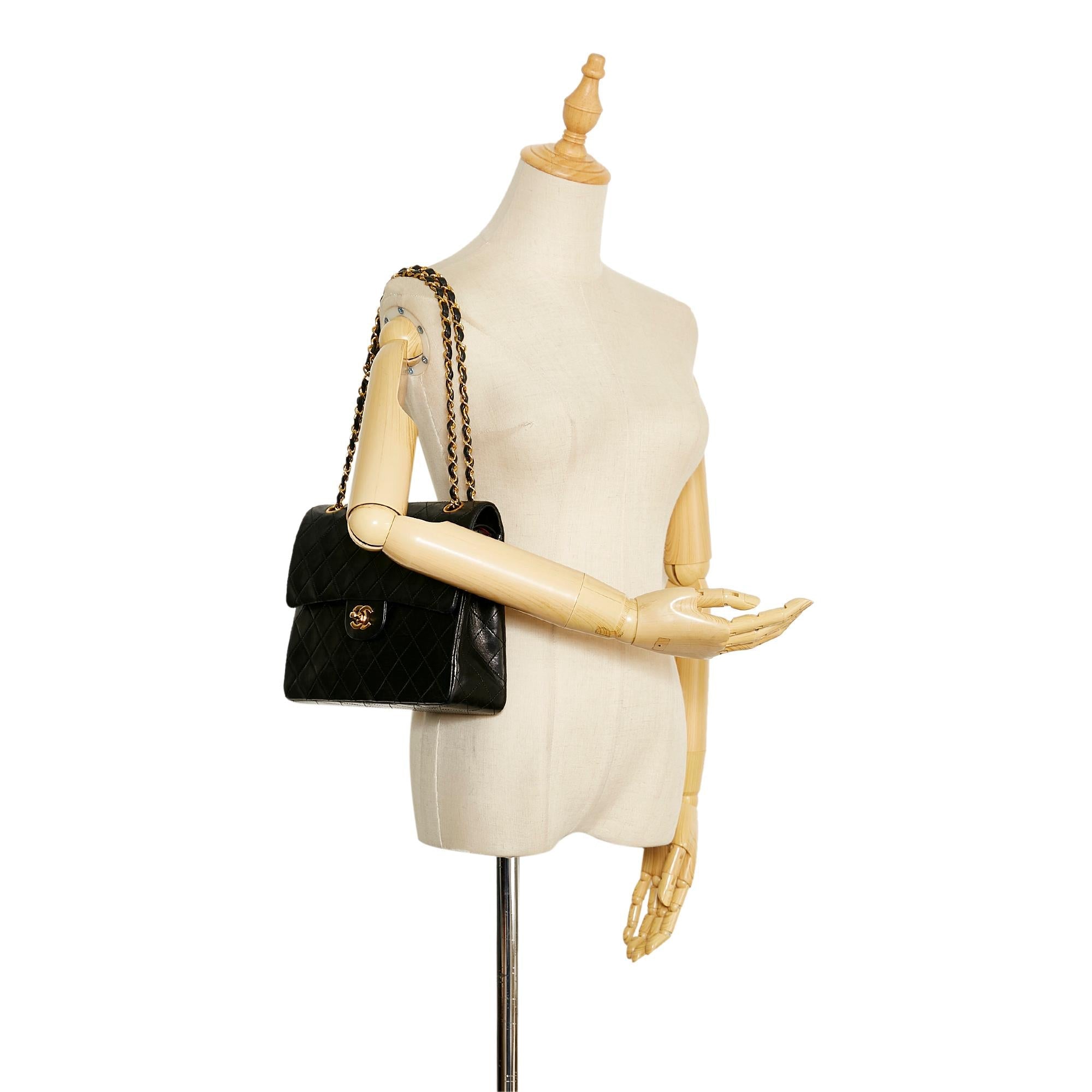 Chanel Medium Tall Classic Lambskin Double Flap (SHG-mGpVGD)