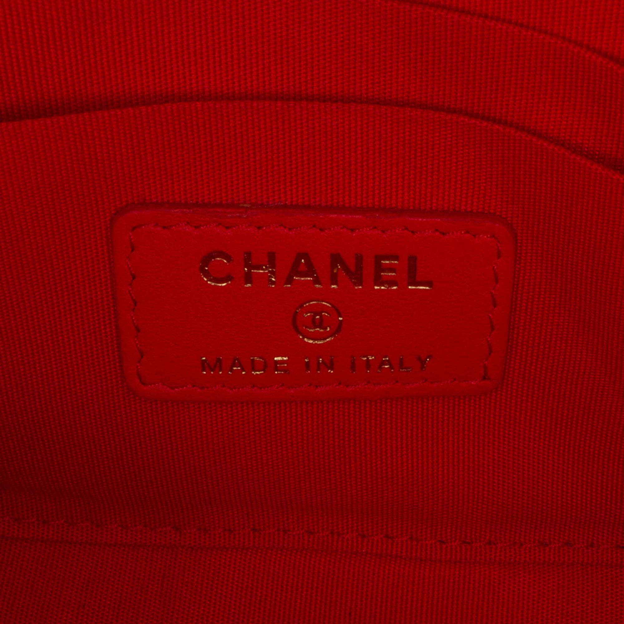 Chanel Mini Chevron Quilted Lambskin Trendy CC Chain Wallet (SHG-9U0SK0)