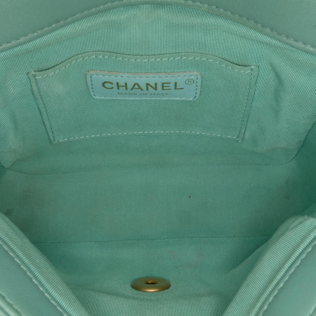Chanel Mini Lambskin In The Loop Flap (SHG-YZnOKG)