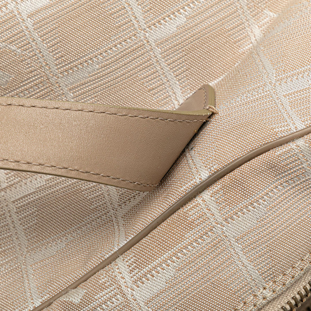 Chanel New Travel Line Handbag (SHG-dh5N6J)