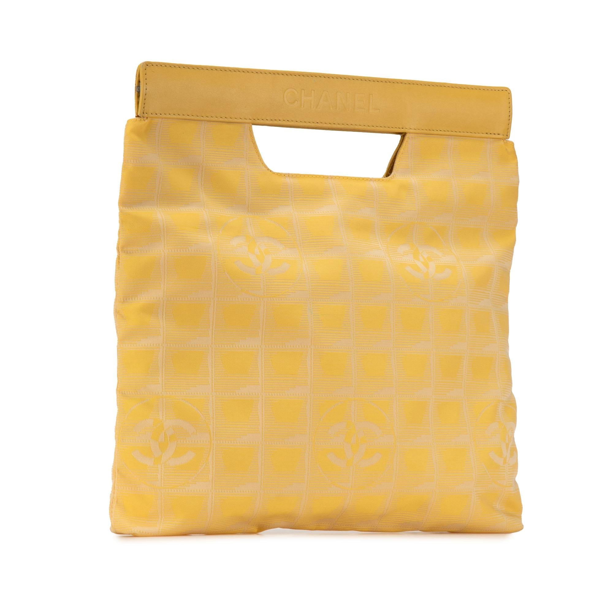 Chanel New Travel Line Handbag (SHG-L2MxnI)