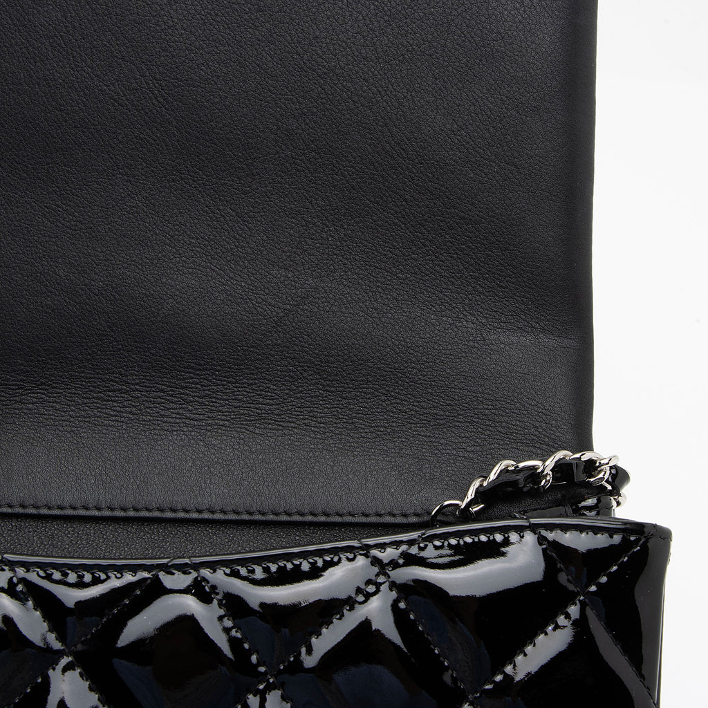 Chanel Patent Leather Flap Clutch on Chain (SHF-9c9WQx)