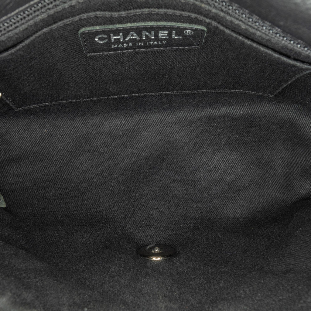 Chanel Quilted Calfskin Curvy Flap (SHG-7XhJvX)