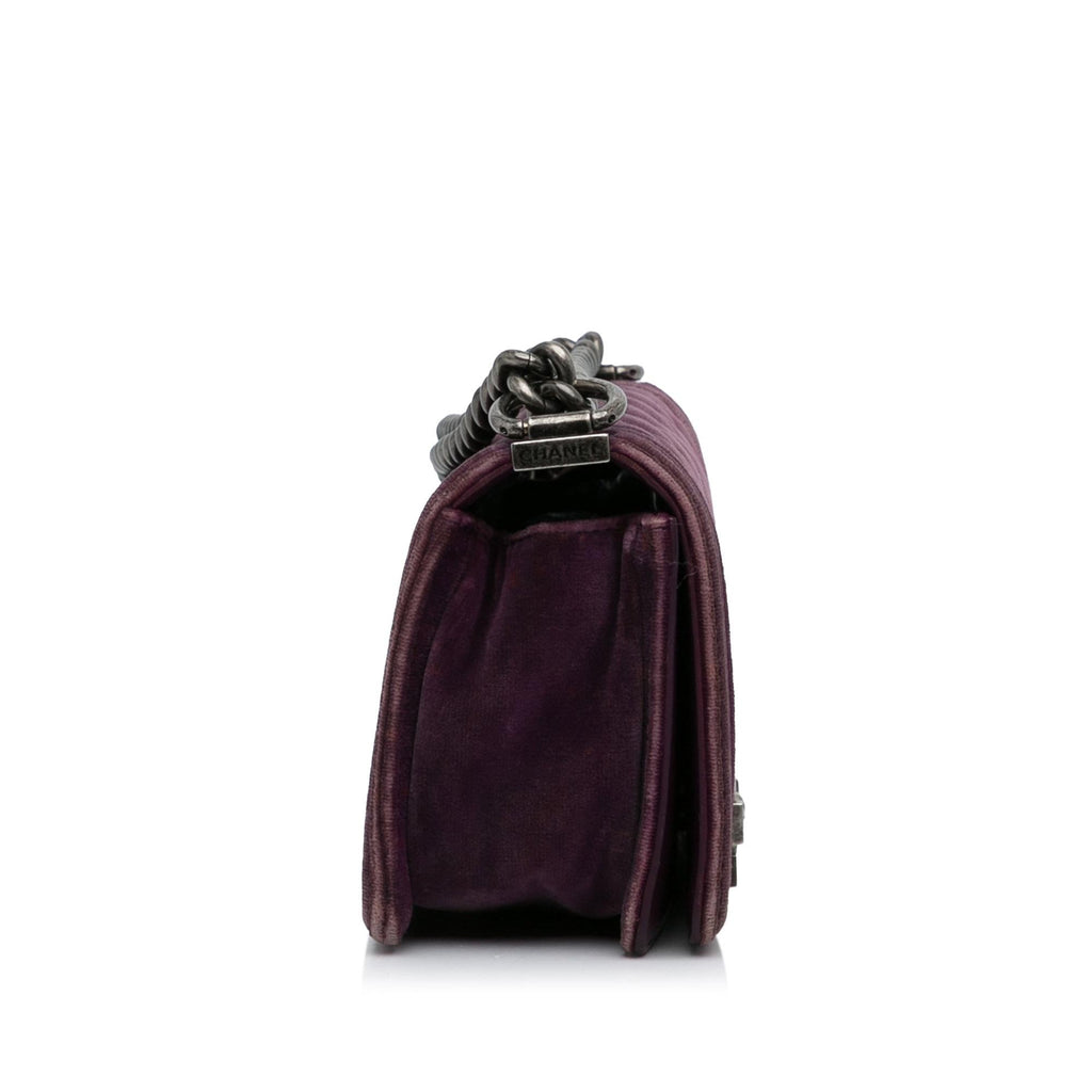 Chanel Small Boy Velvet Flap Bag (SHG-xHXqXz)