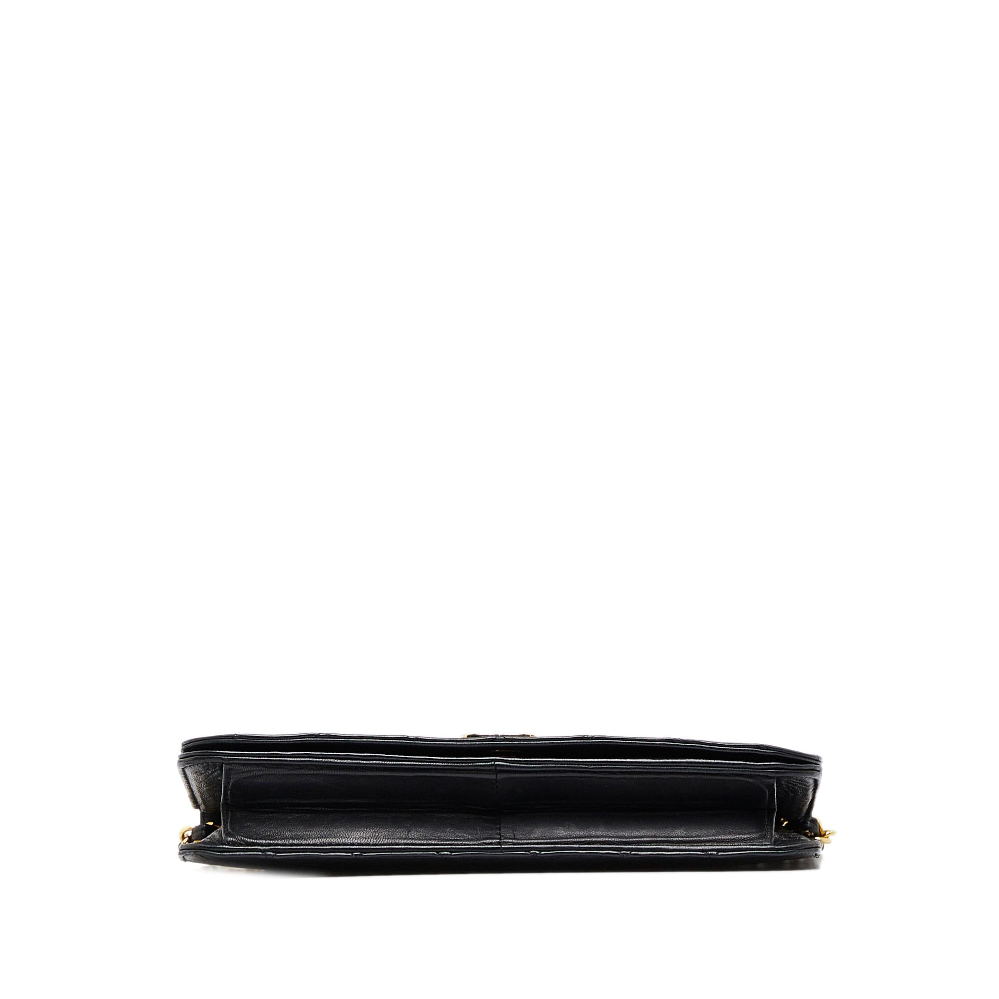 Chanel Small CC Quilted Full Flap Shoulder Bag (SHG-nZYrZm)