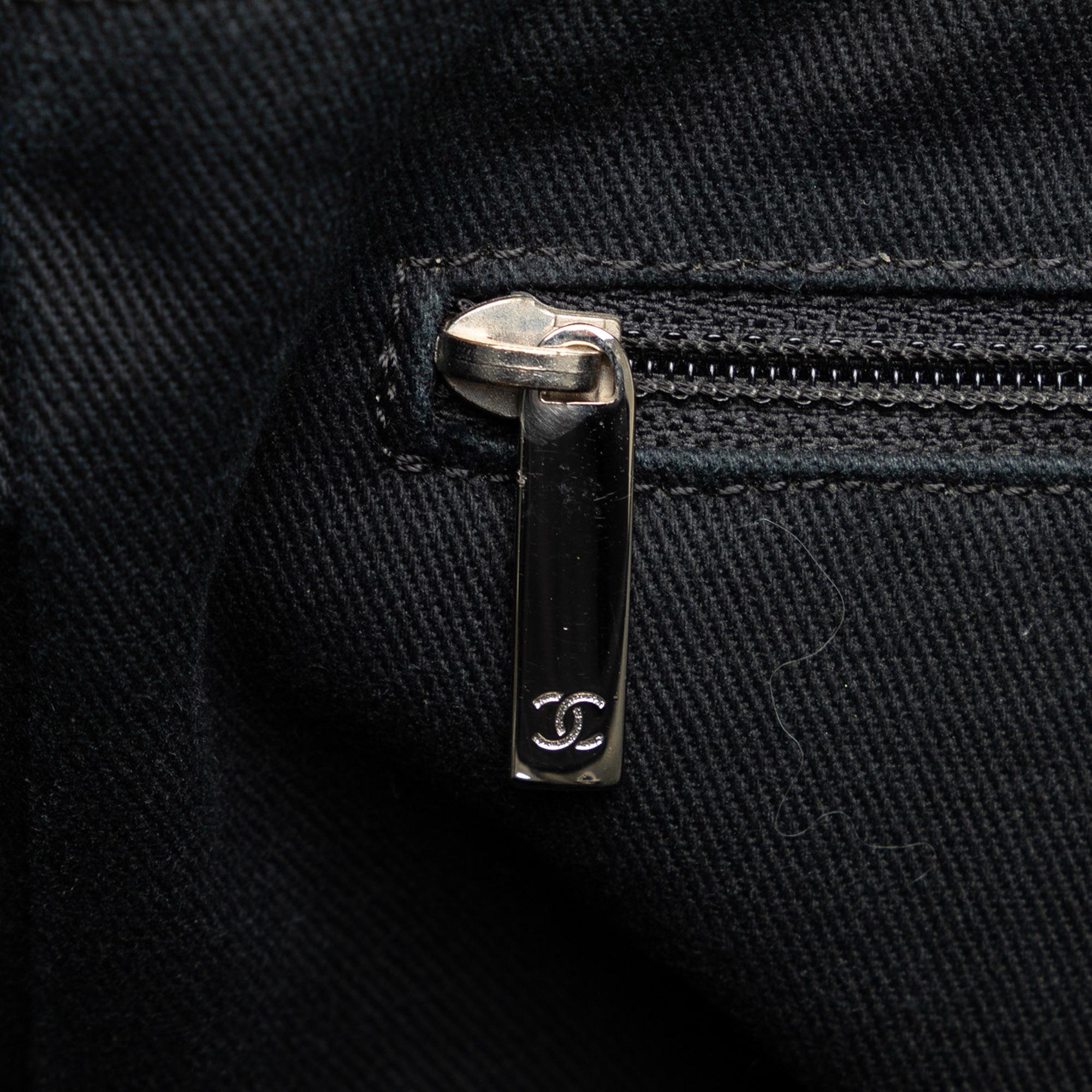 Chanel Small Canvas Deauville Tote (SHG-mmN7Cl)
