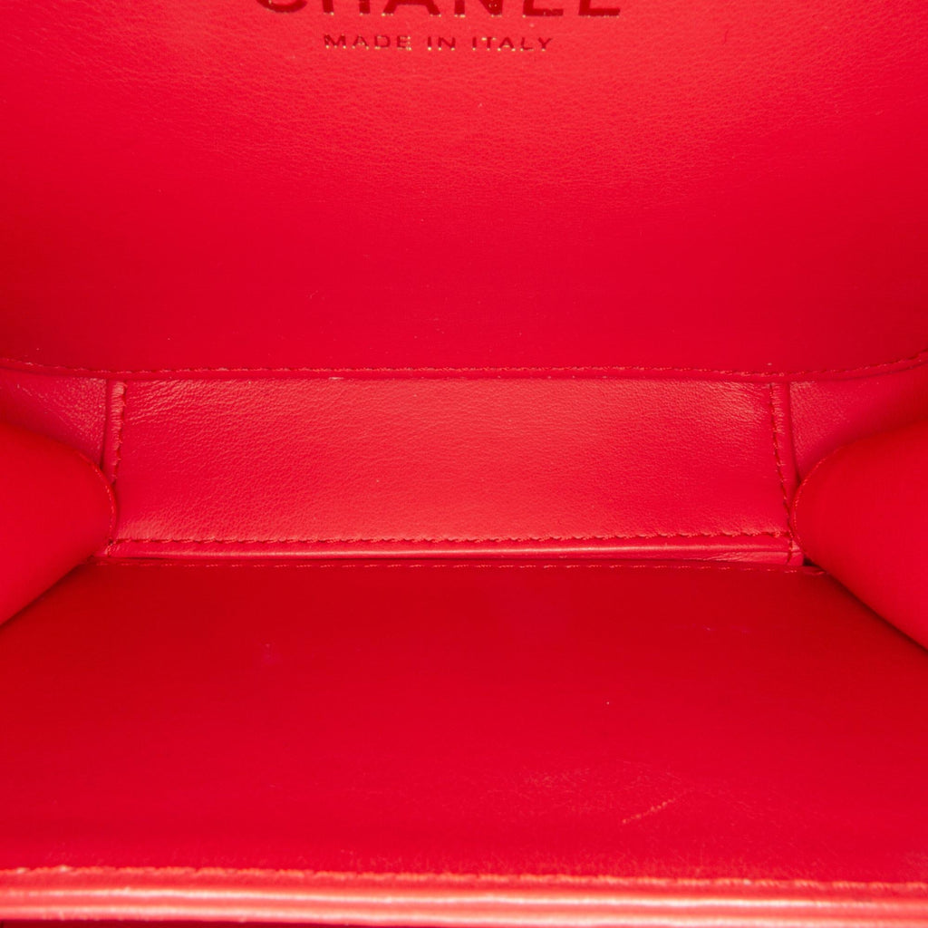 Chanel Small Caviar Filigree Vanity Case (SHG-8sX2Za)