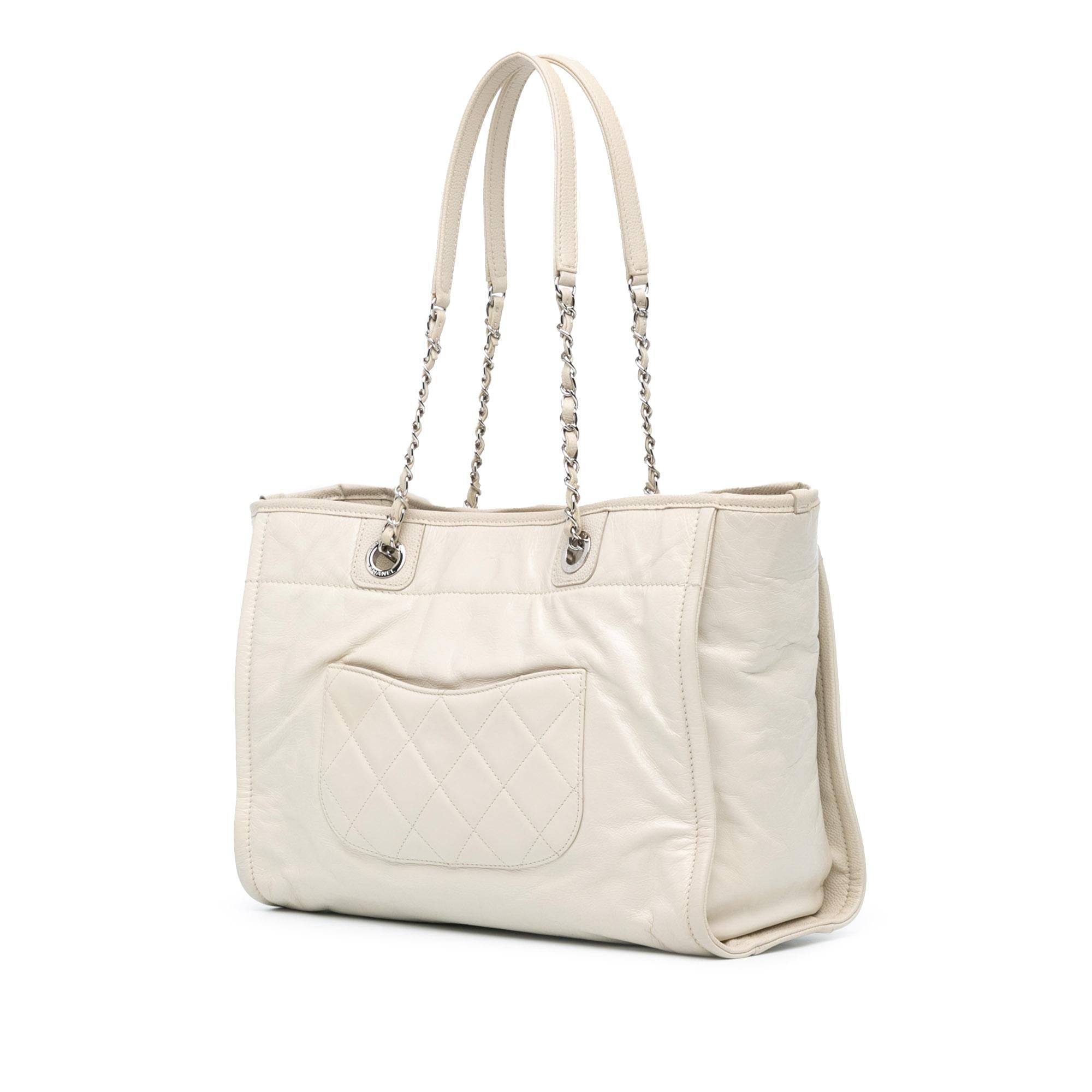 Chanel Small Glazed Calfskin Deauville Tote (SHG-QE8xIp)